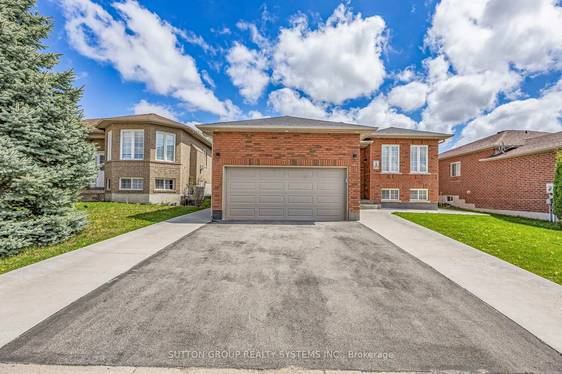 Photo 2 of 75 Coleman Drive, Barrie, Edgehill Drive — HOMEH