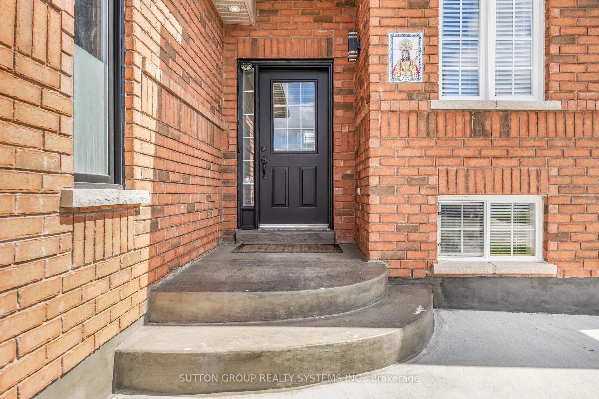 Photo 4 of 75 Coleman Drive, Barrie, Edgehill Drive — HOMEH