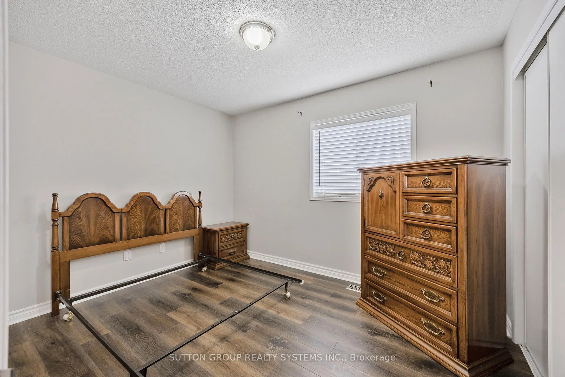Photo 15 of 75 Coleman Drive, Barrie, Edgehill Drive — HOMEH