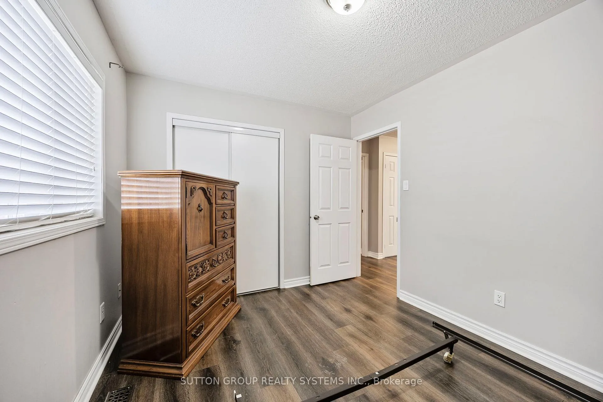 Photo 16 of 75 Coleman Drive, Barrie, Edgehill Drive — HOMEH