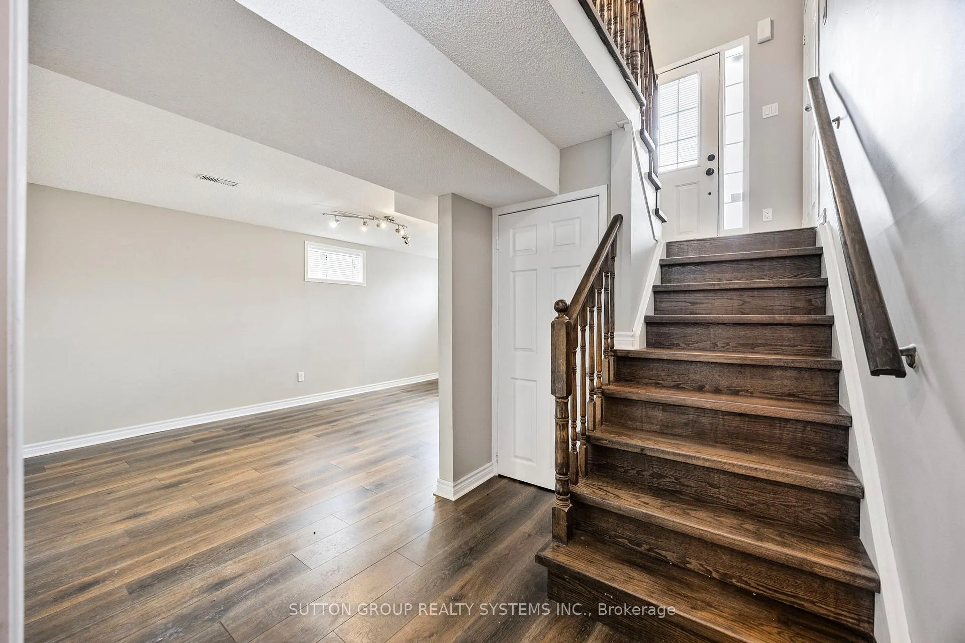 Photo 24 of 75 Coleman Drive, Barrie, Edgehill Drive — HOMEH