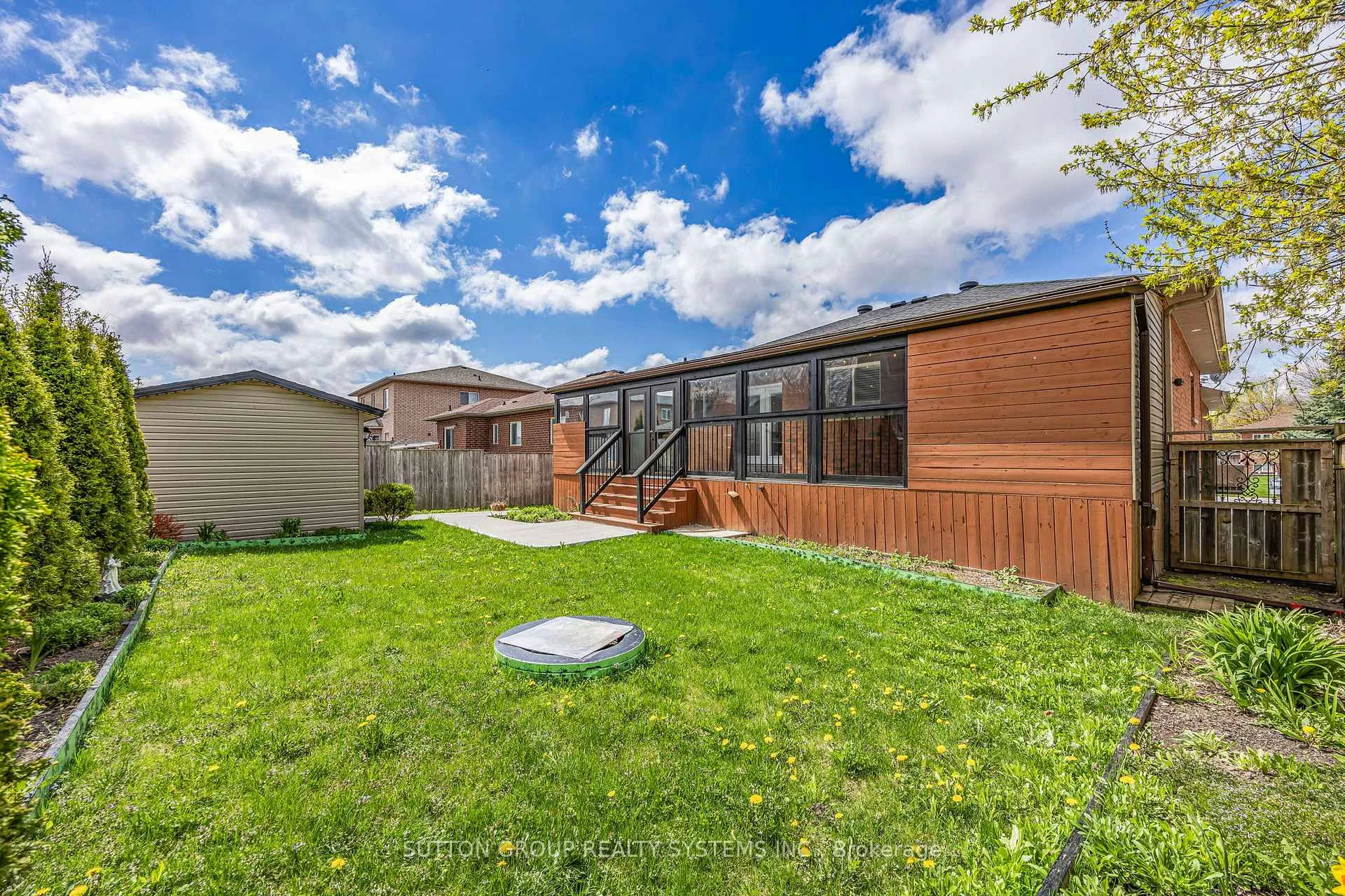 Photo 38 of 75 Coleman Drive, Barrie, Edgehill Drive — HOMEH