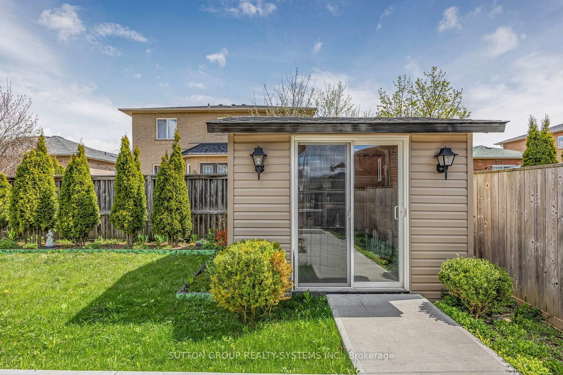 Photo 41 of 75 Coleman Drive, Barrie, Edgehill Drive — HOMEH