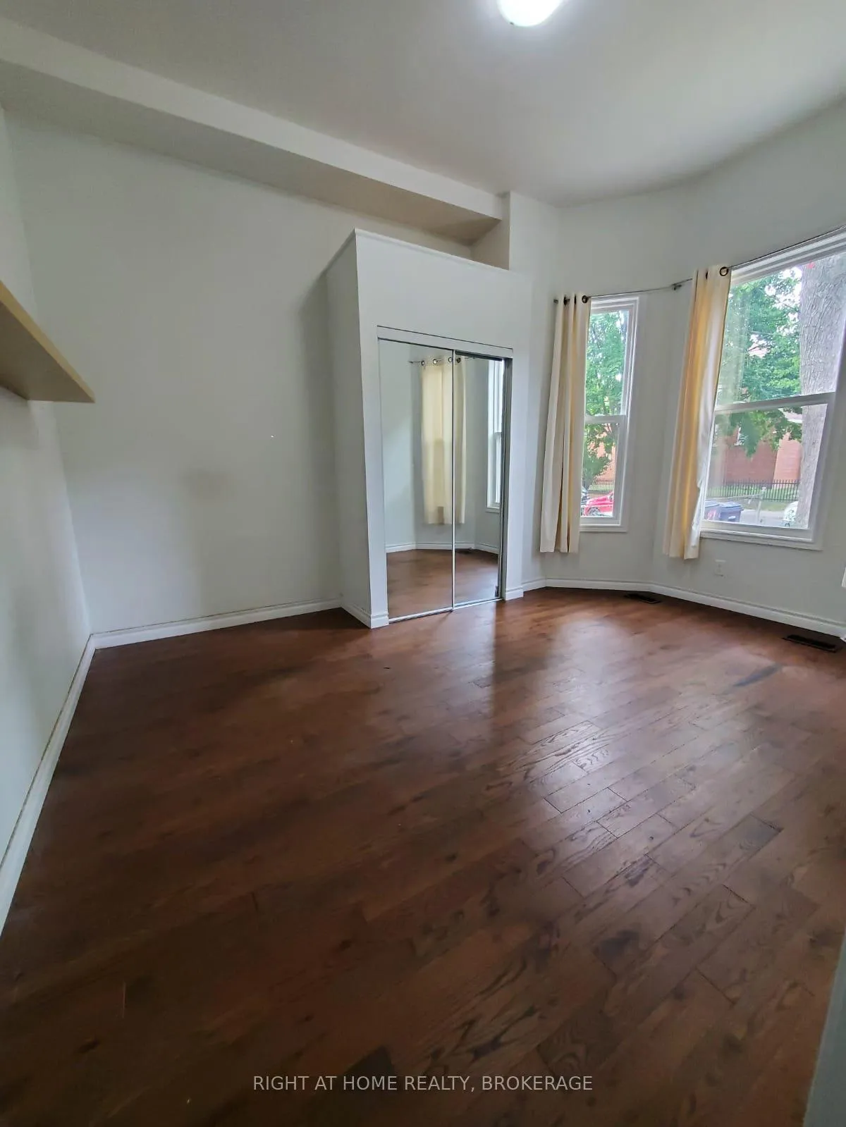 Front of Unit 1, 97 D'arcy Street