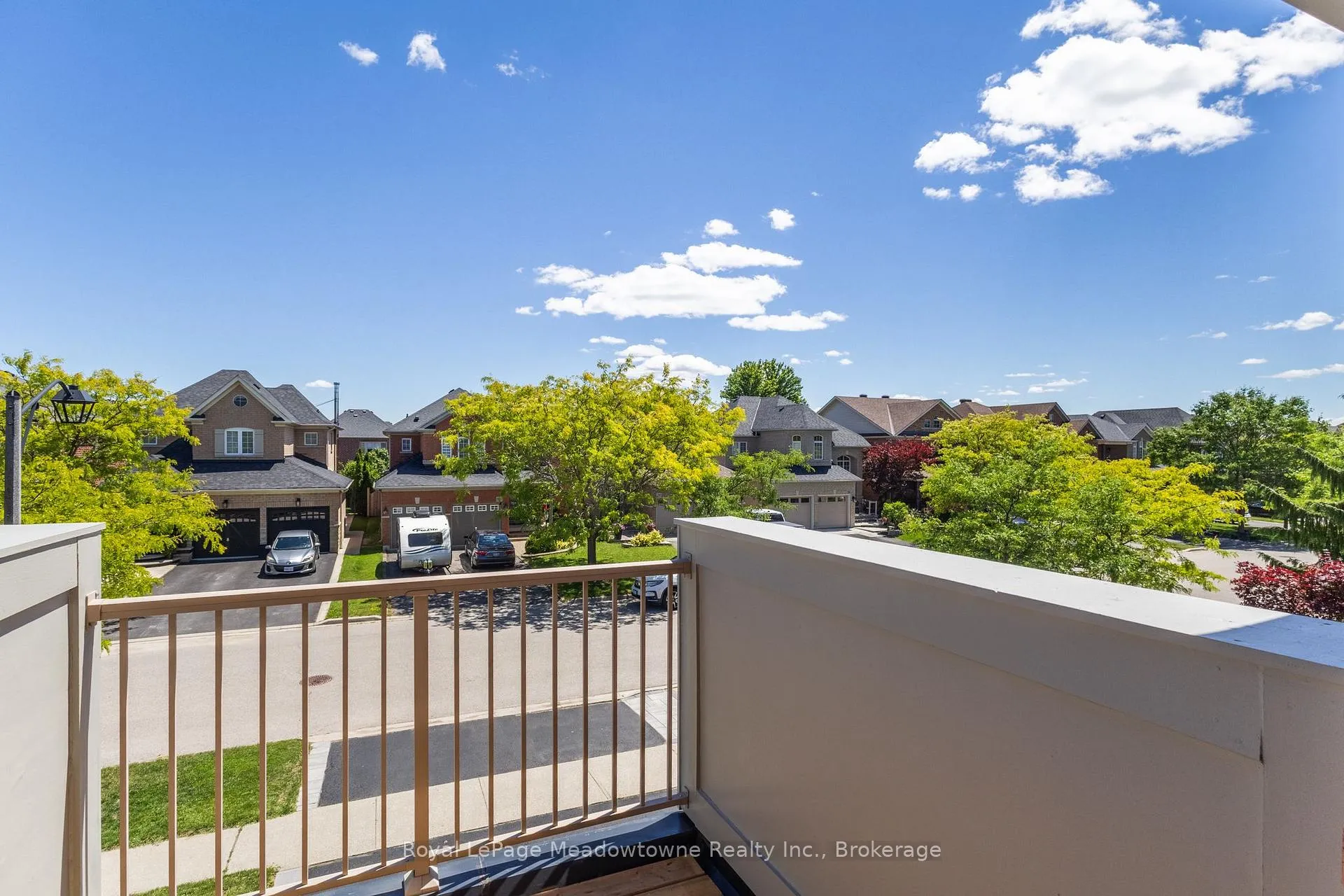 Photo 30 of 33 Milfoil Street, Halton Hills, Georgetown — HOMEH
