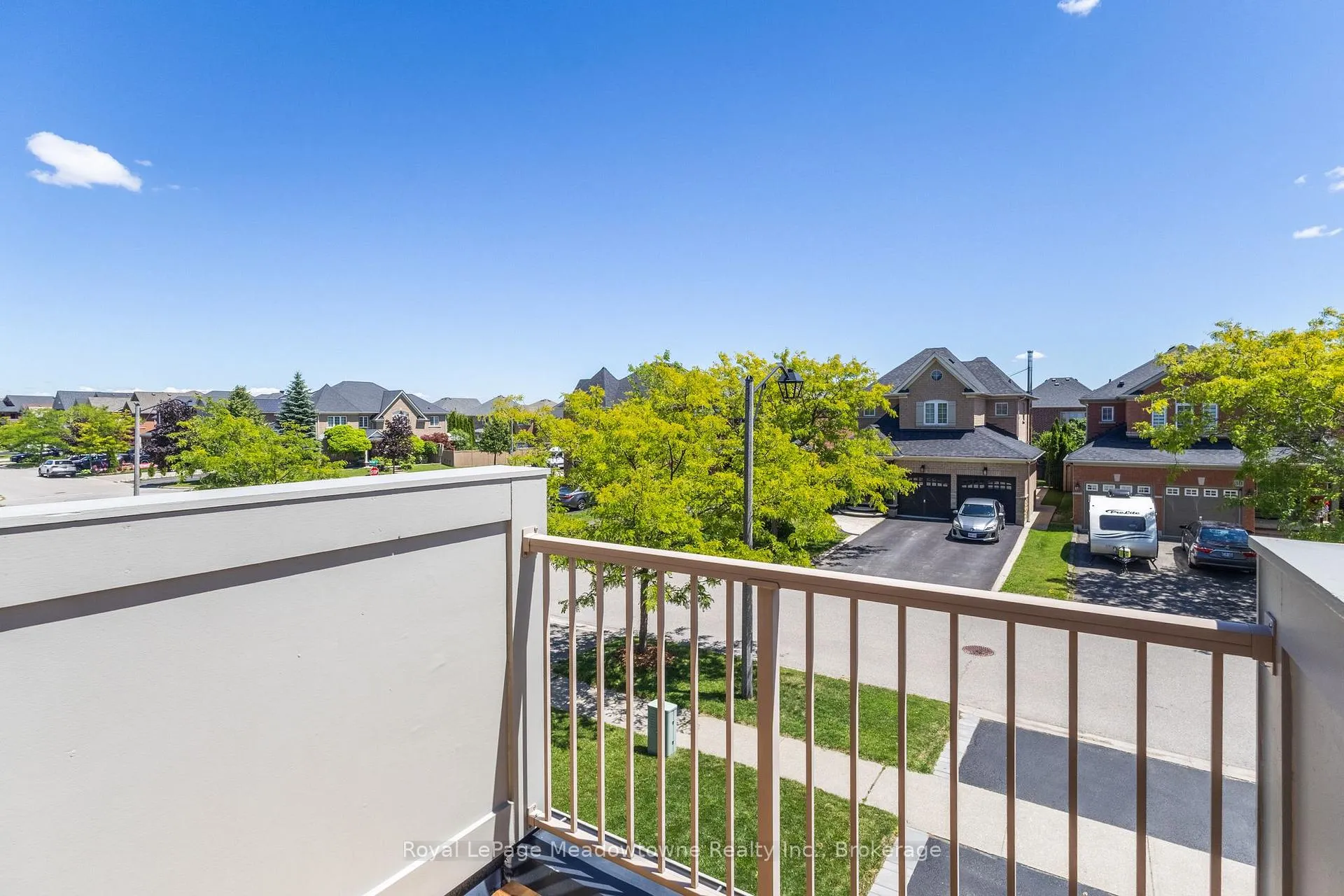 Photo 31 of 33 Milfoil Street, Halton Hills, Georgetown — HOMEH
