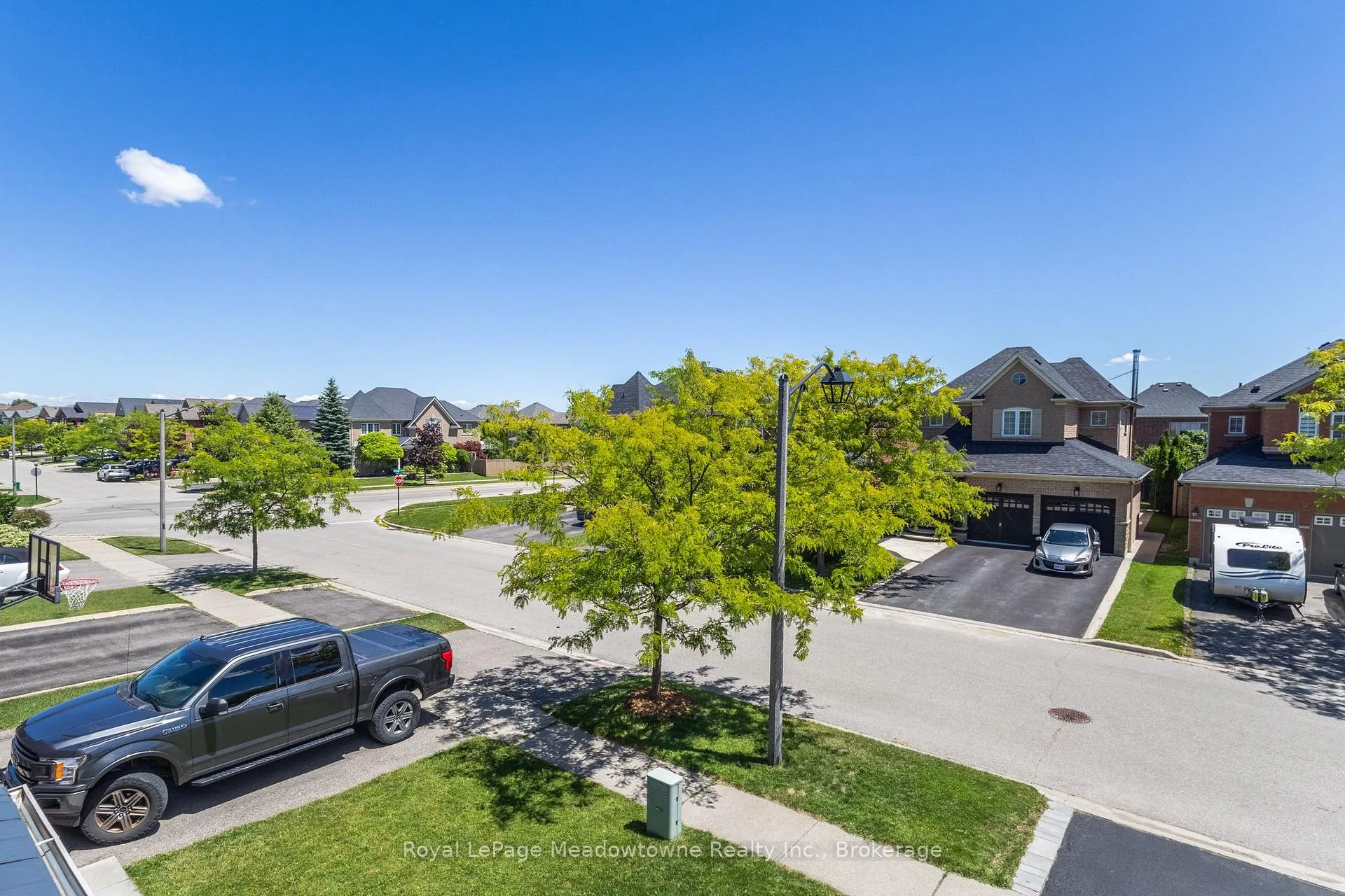 Photo 33 of 33 Milfoil Street, Halton Hills, Georgetown — HOMEH