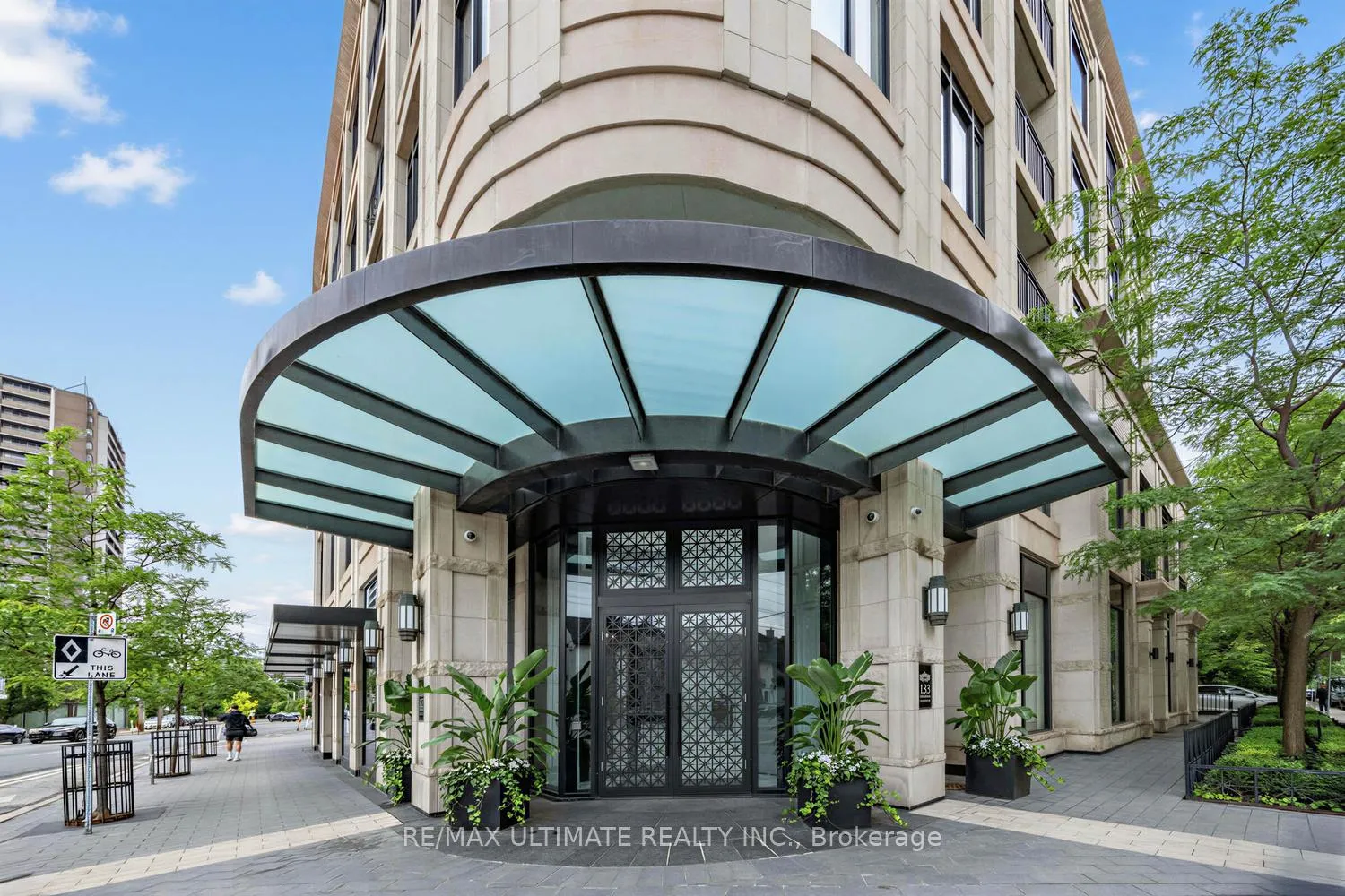 Photo 2 of Unit 26, 133 Hazelton Avenue, Toronto, The Annex — HOMEH