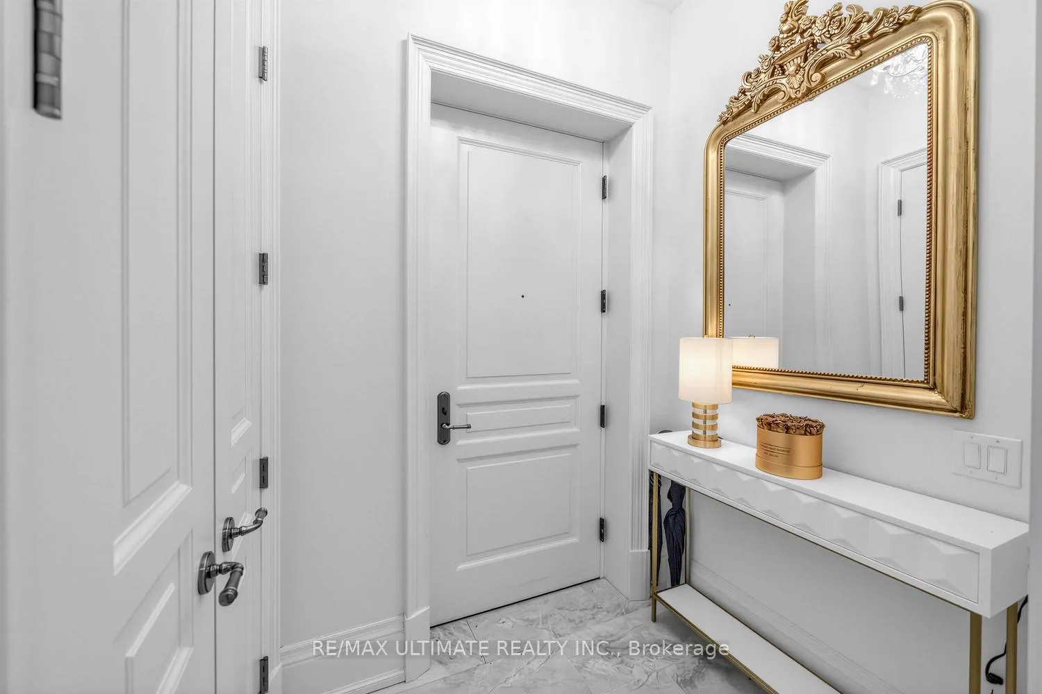 Photo 8 of Unit 26, 133 Hazelton Avenue, Toronto, The Annex — HOMEH