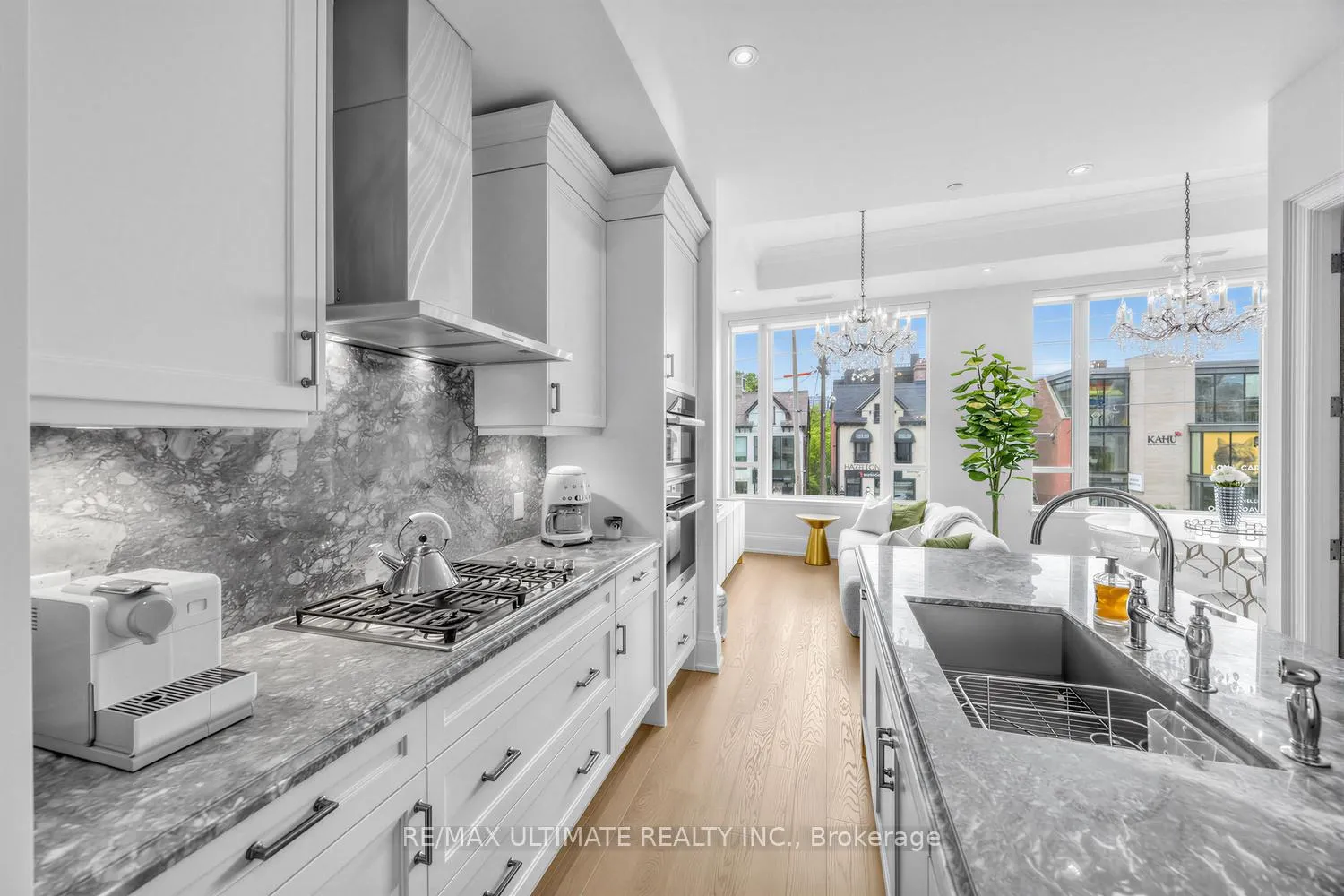 Photo 13 of Unit 26, 133 Hazelton Avenue, Toronto, The Annex — HOMEH