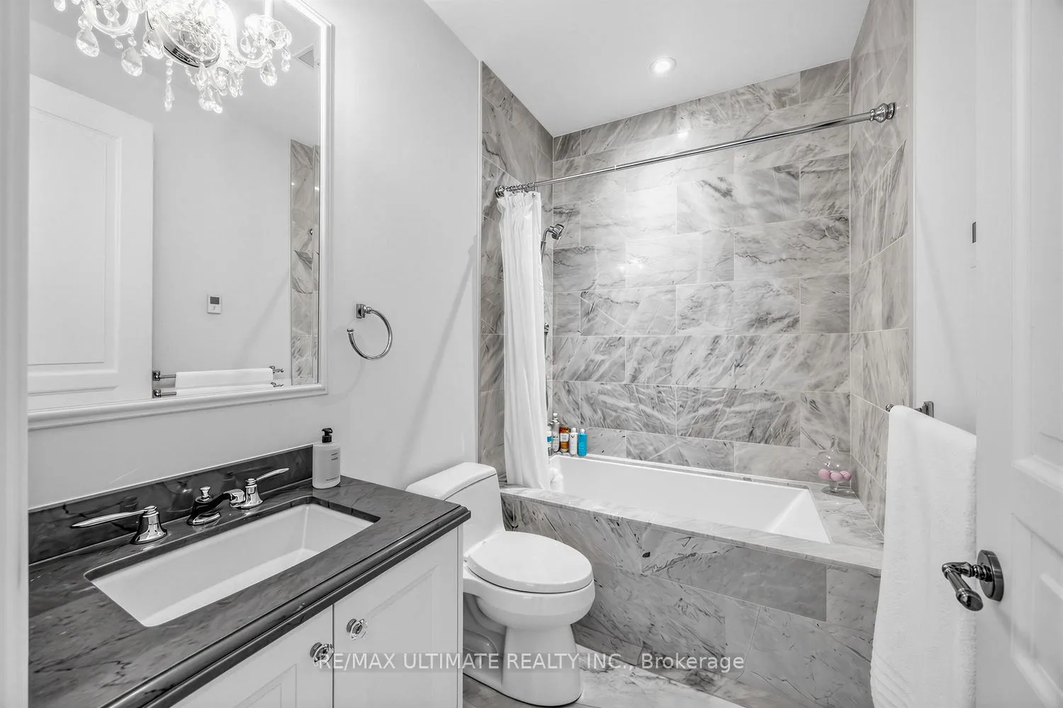 Photo 27 of Unit 26, 133 Hazelton Avenue, Toronto, The Annex — HOMEH