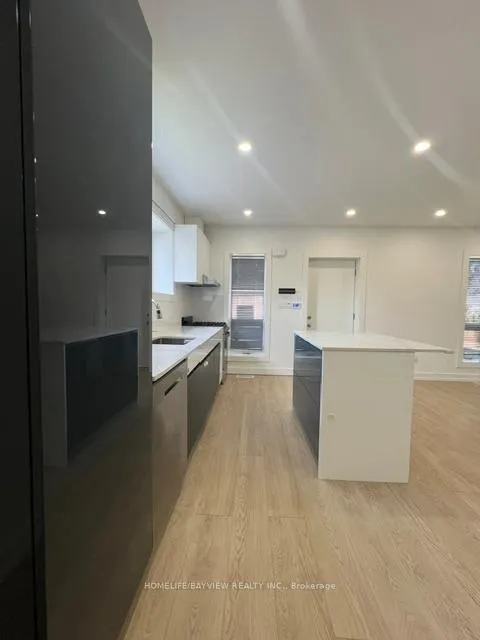 Photo 11 of Unit Unit 3, 311 Linsmore Crescent, Toronto, East York — HOMEH