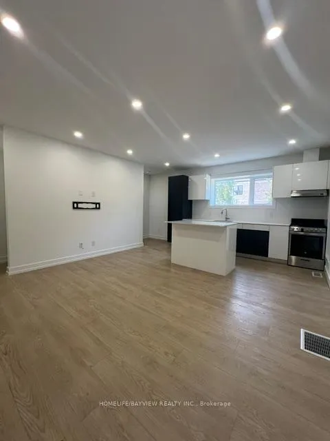 Photo 17 of Unit Unit 3, 311 Linsmore Crescent, Toronto, East York — HOMEH
