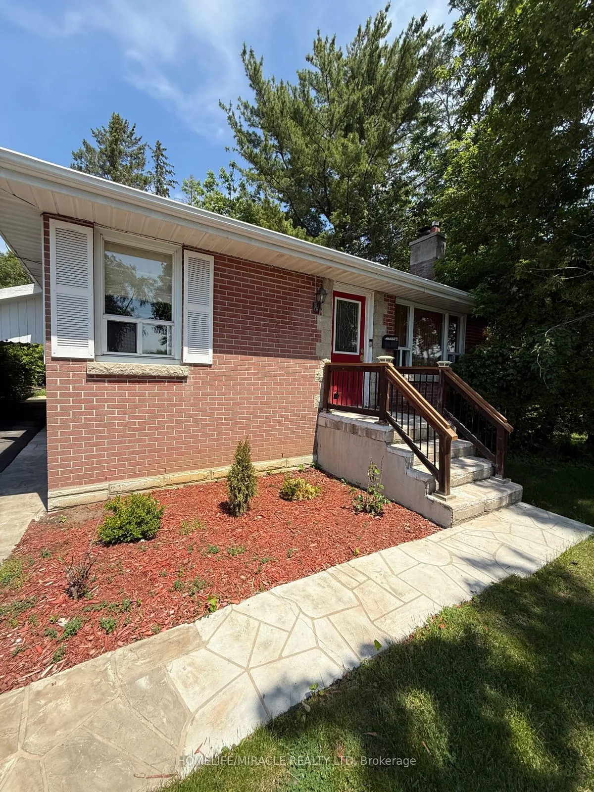 Photo 5 of 88 Crestview Avenue, Belleville, Belleville Ward — HOMEH