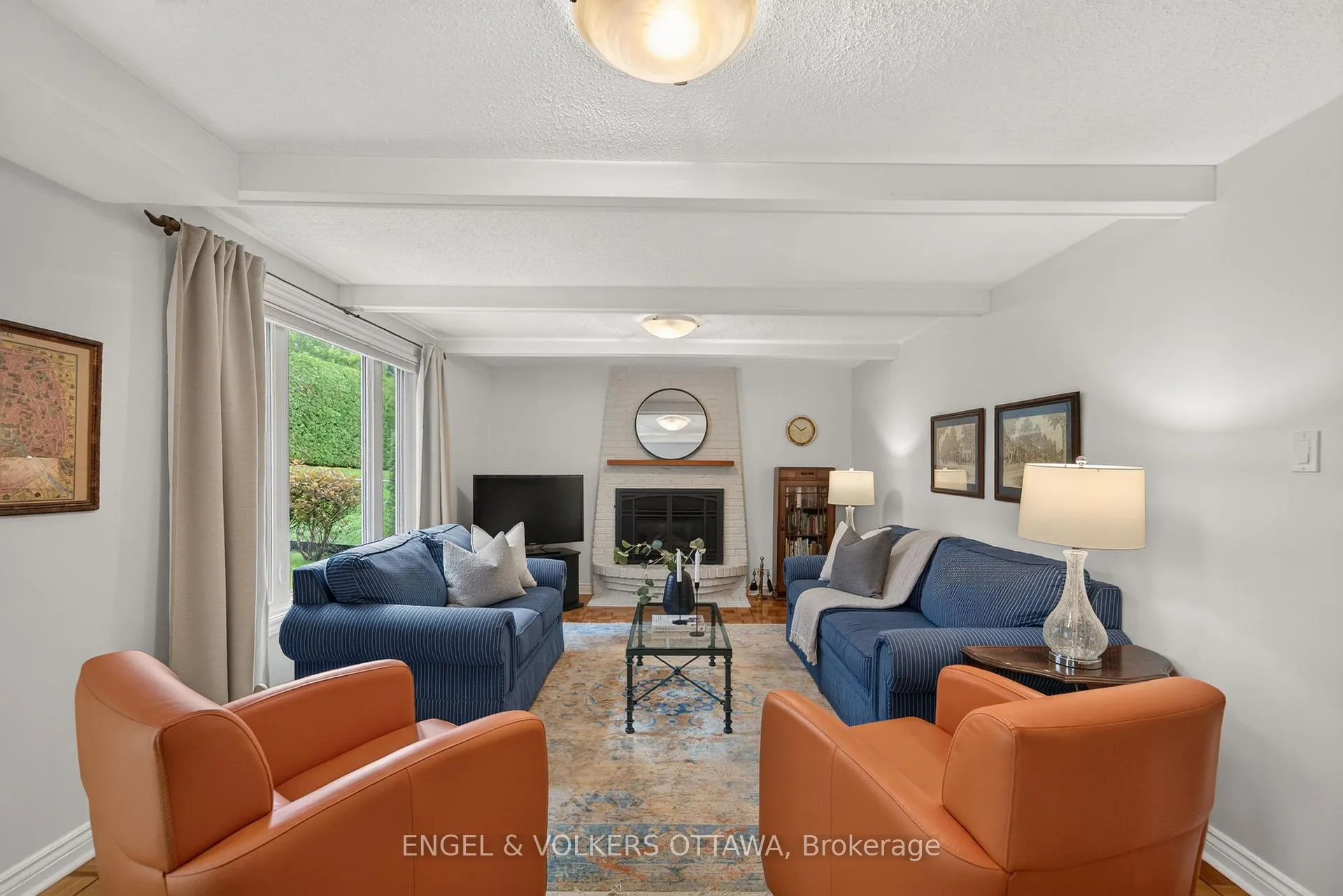 Photo 3 of 19 Woodhill Crescent, Ottawa, Blackburn Hamlet — HOMEH