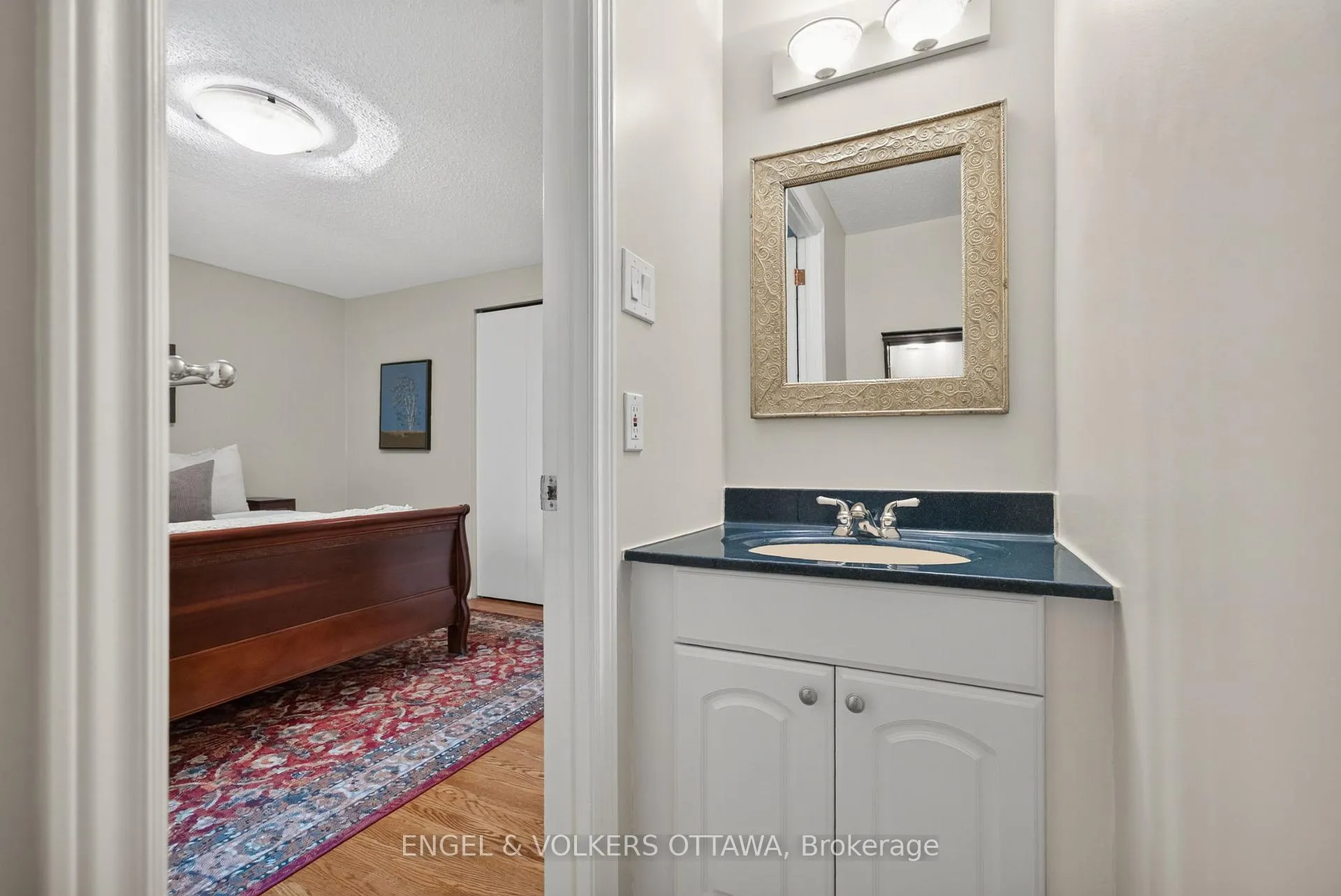 Photo 24 of 19 Woodhill Crescent, Ottawa, Blackburn Hamlet — HOMEH