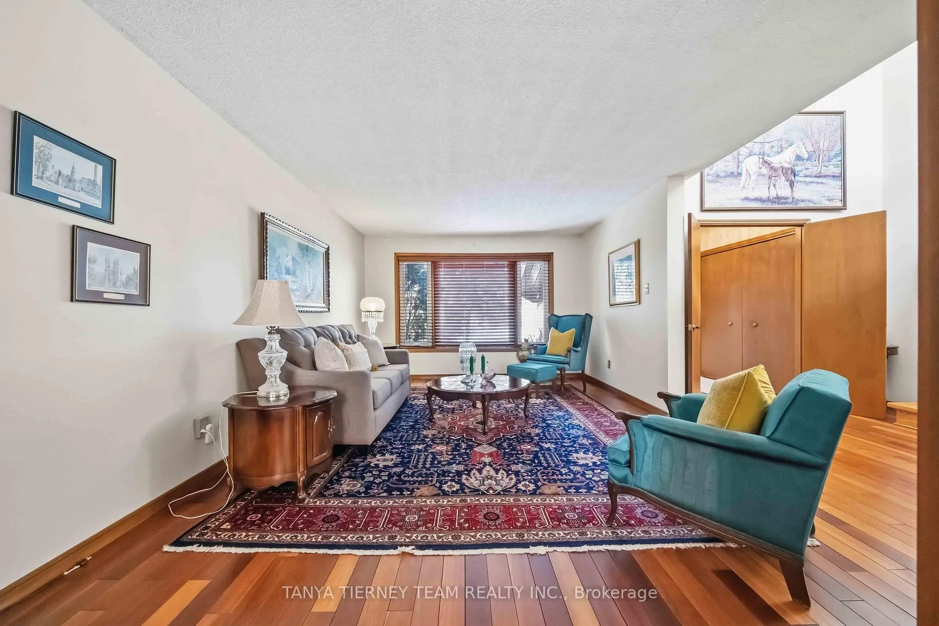 Photo 6 of 575 Park Crescent, Pickering, West Shore — HOMEH