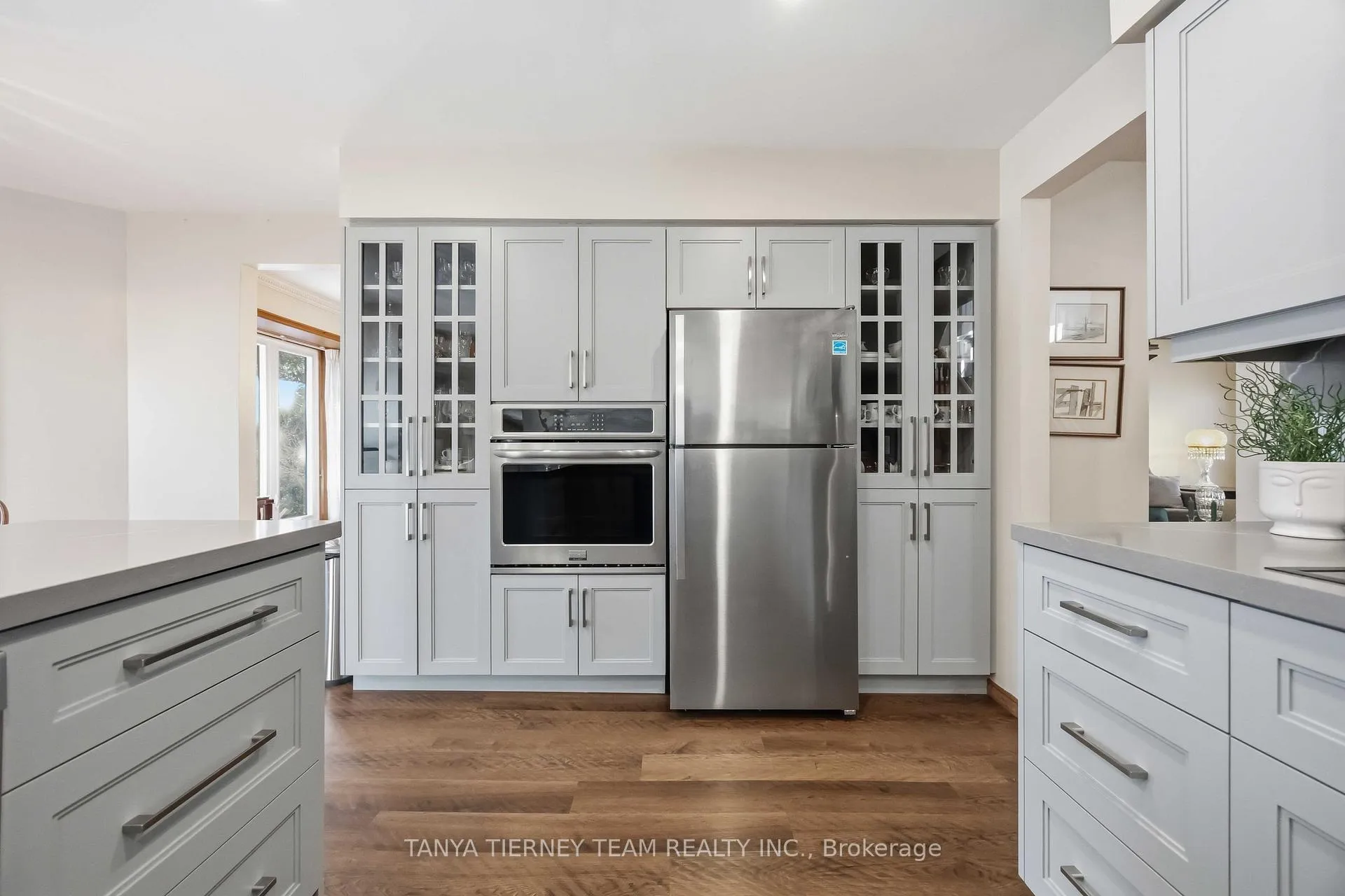Photo 20 of 575 Park Crescent, Pickering, West Shore — HOMEH