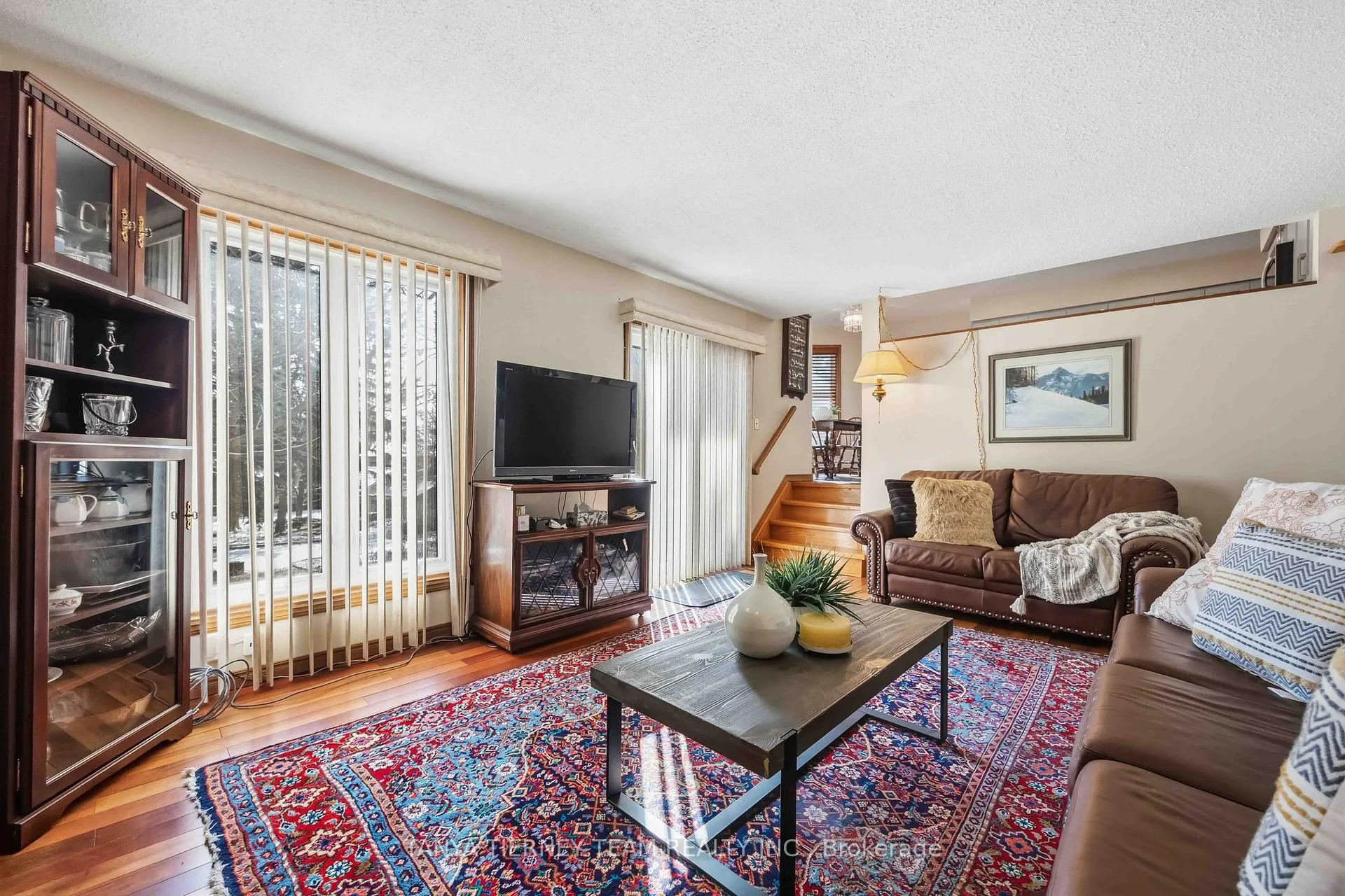 Photo 23 of 575 Park Crescent, Pickering, West Shore — HOMEH