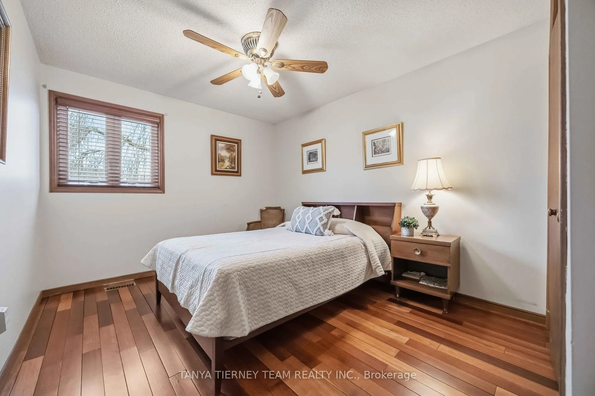 Photo 34 of 575 Park Crescent, Pickering, West Shore — HOMEH