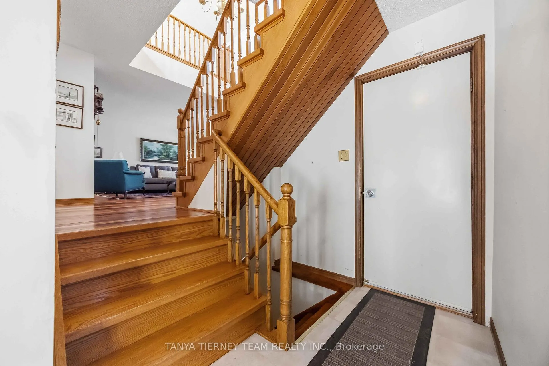 Photo 38 of 575 Park Crescent, Pickering, West Shore — HOMEH