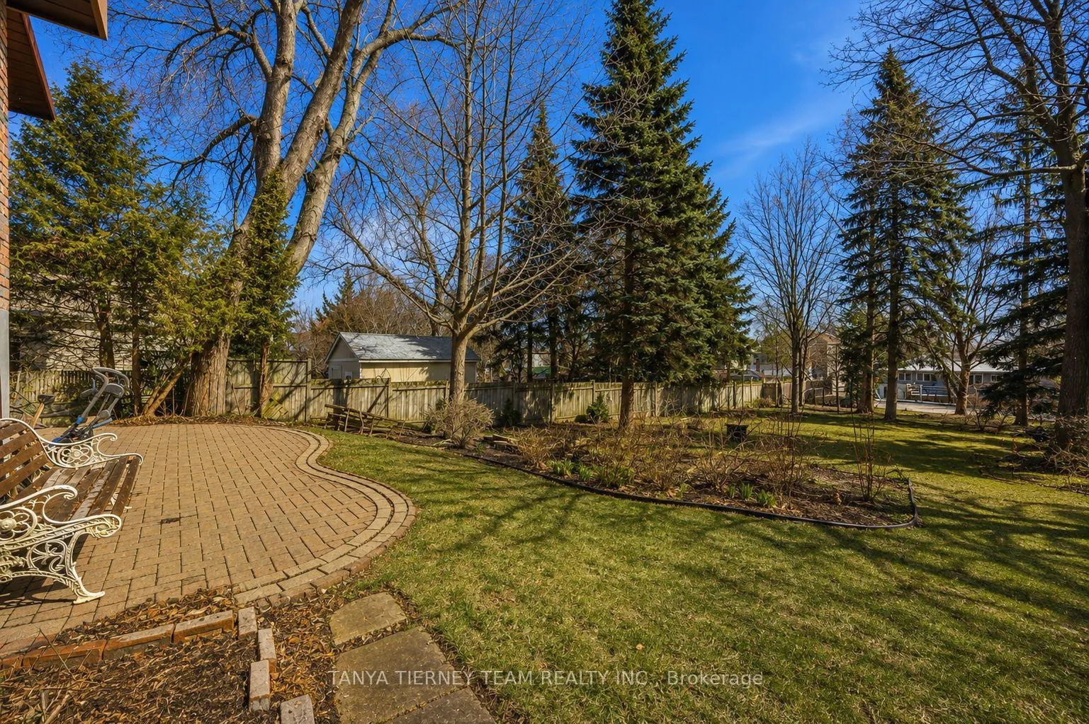 Photo 44 of 575 Park Crescent, Pickering, West Shore — HOMEH