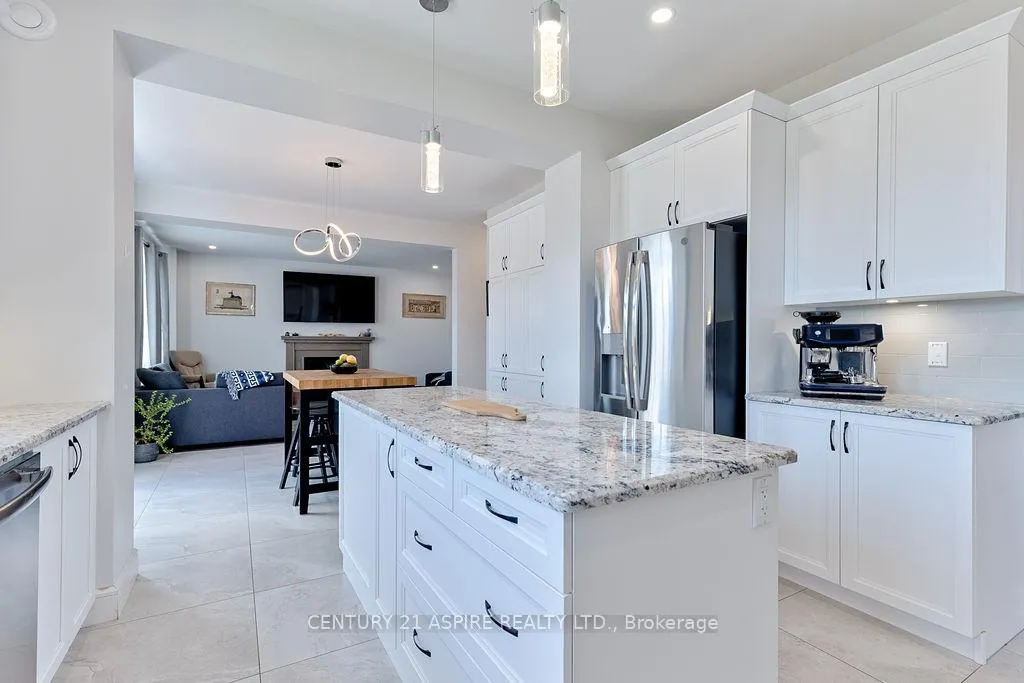 Photo 11 of 5 Drew Street, Petawawa, Petawawa — HOMEH
