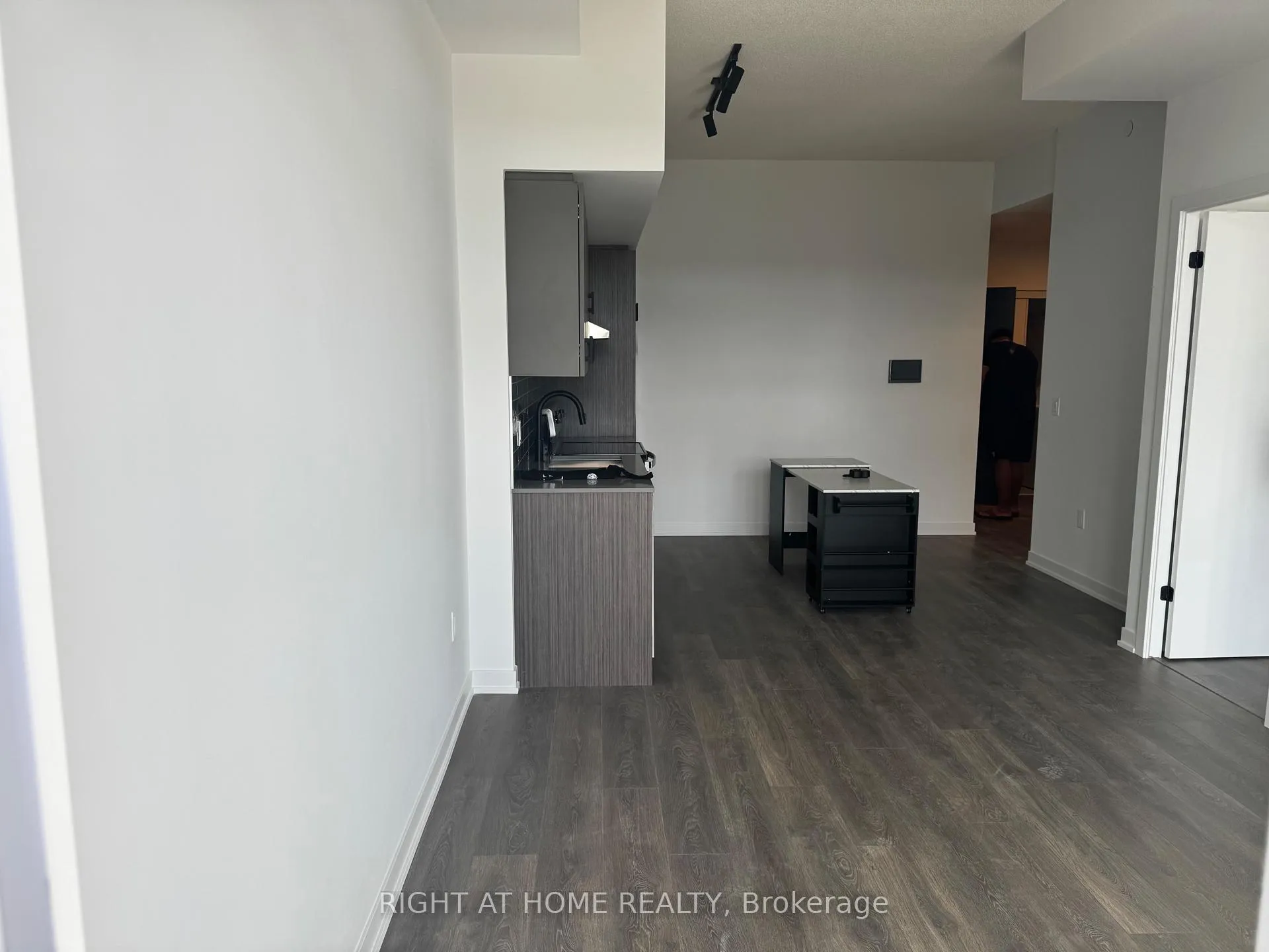 Photo 9 of Unit 312, 4878 Powers Common, Burlington, Appleby — HOMEH