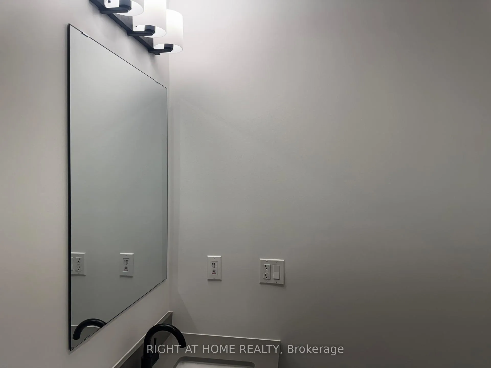 Photo 21 of Unit 312, 4878 Powers Common, Burlington, Appleby — HOMEH