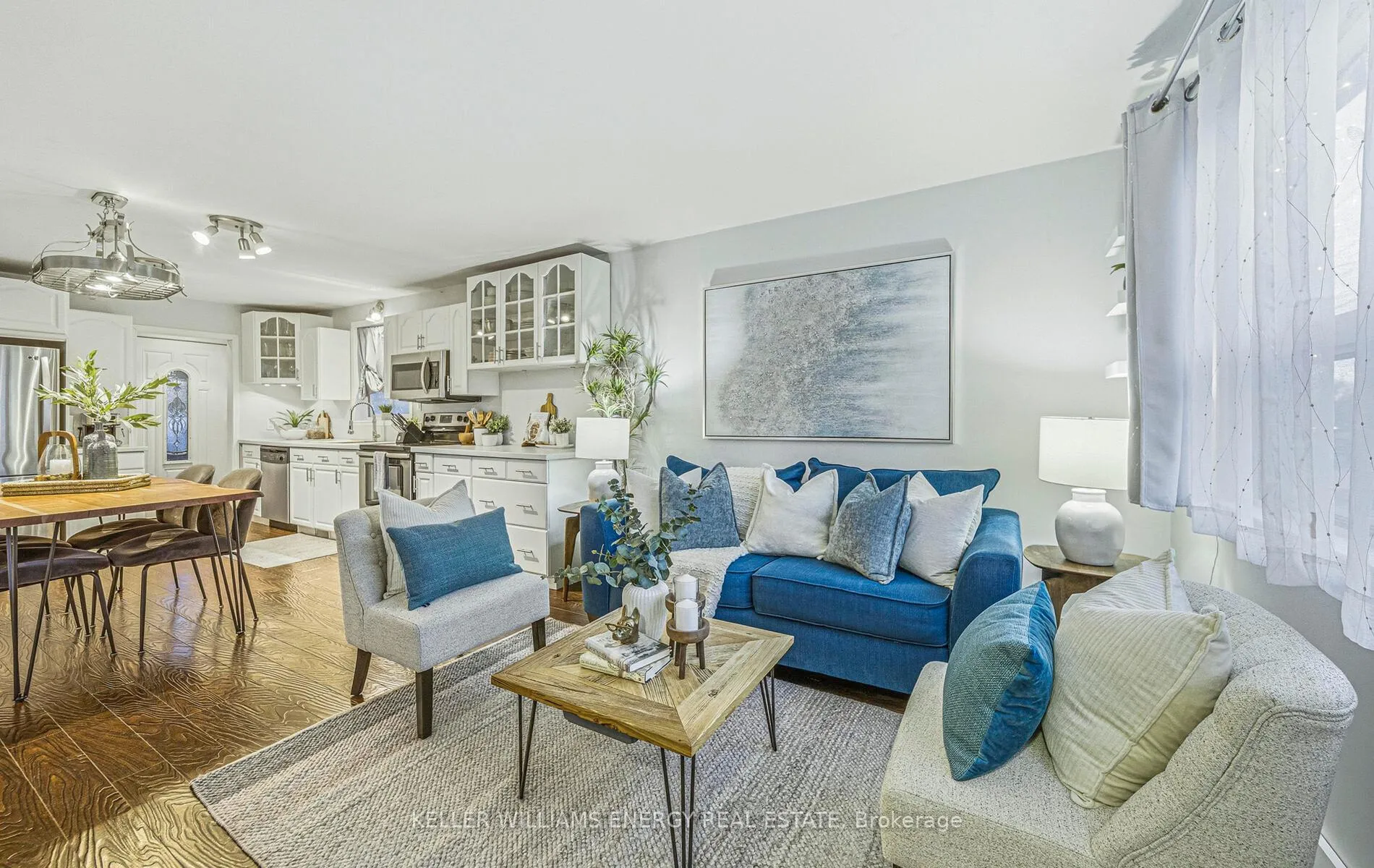 Photo 5 of 113 Kaiser Crescent, Oshawa, O'Neill — HOMEH