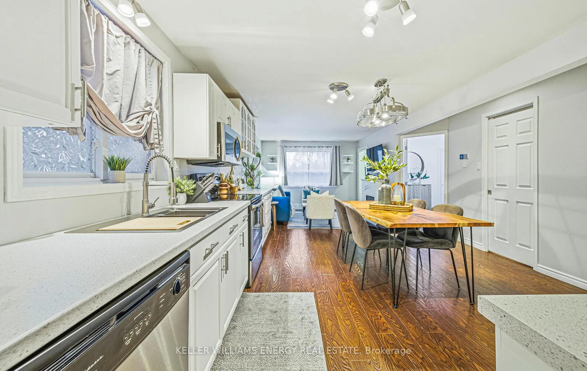 Photo 15 of 113 Kaiser Crescent, Oshawa, O'Neill — HOMEH