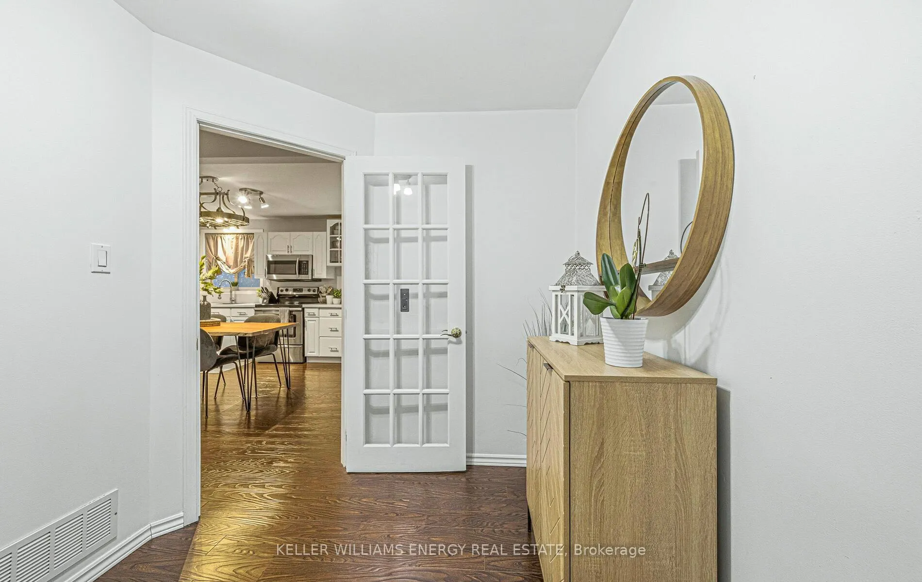 Photo 19 of 113 Kaiser Crescent, Oshawa, O'Neill — HOMEH