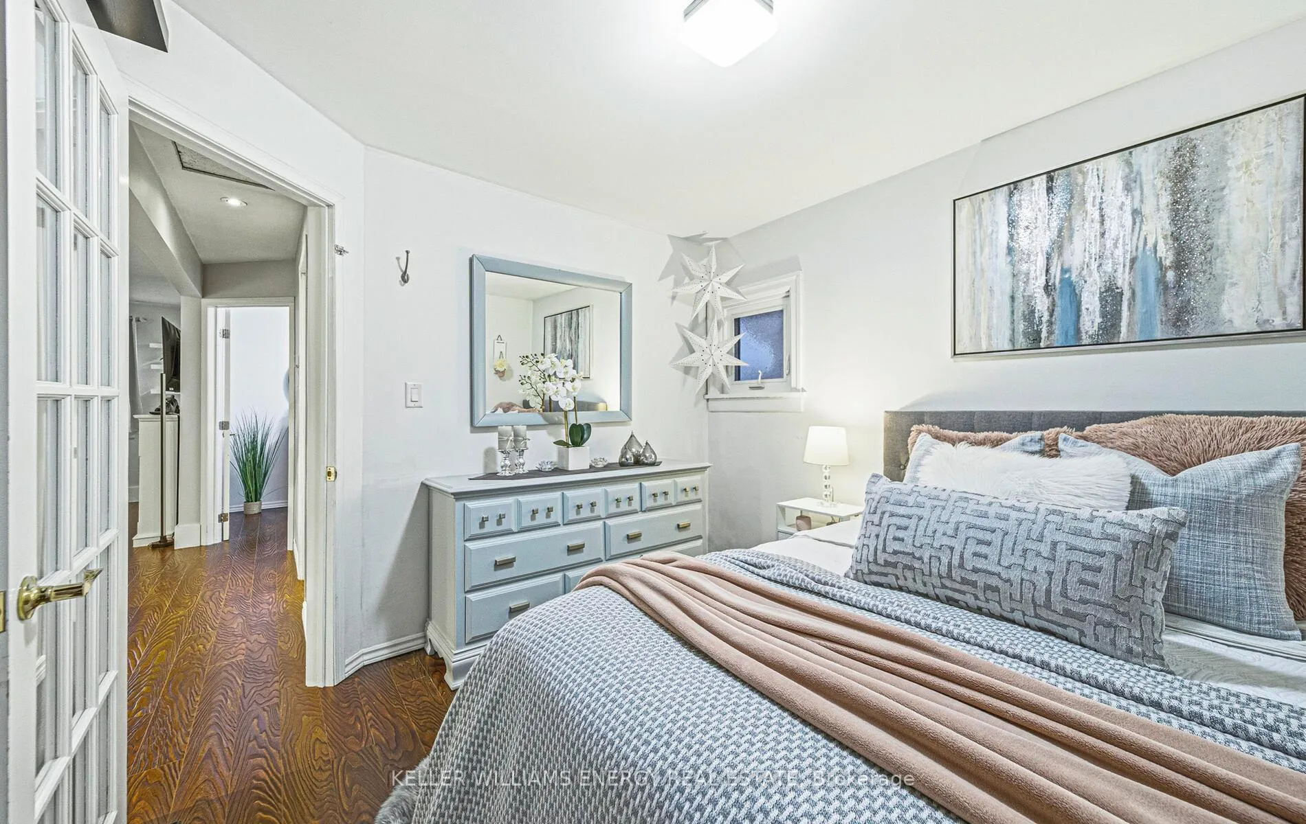 Photo 23 of 113 Kaiser Crescent, Oshawa, O'Neill — HOMEH