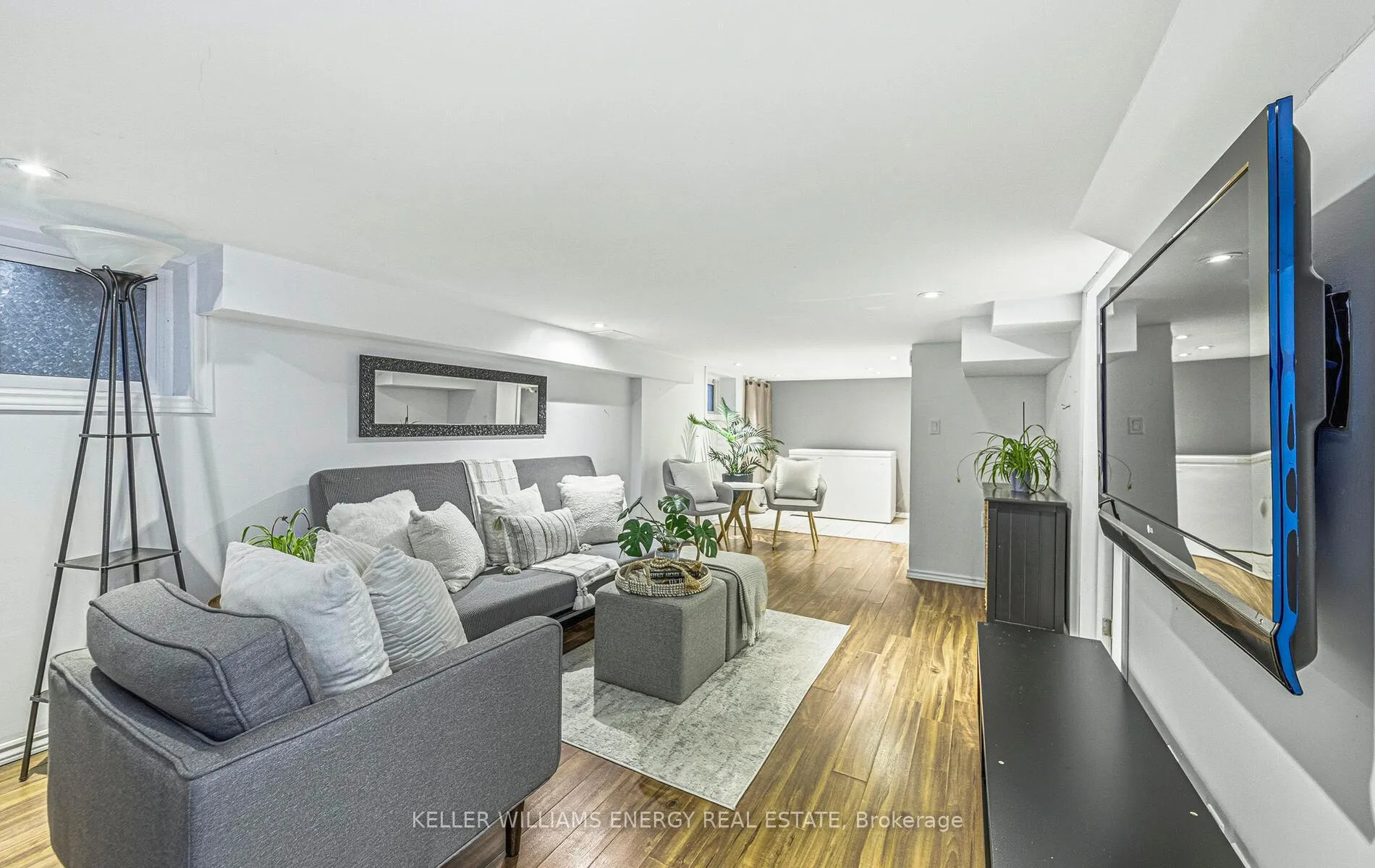 Photo 25 of 113 Kaiser Crescent, Oshawa, O'Neill — HOMEH