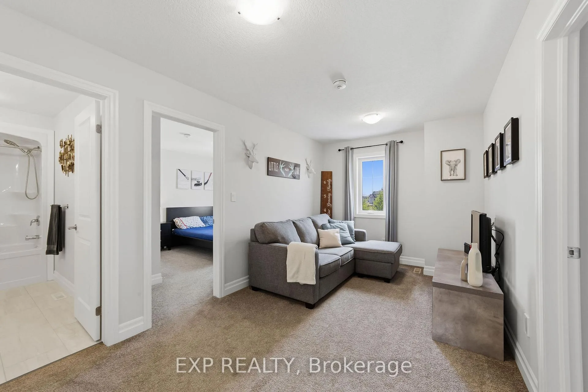 Photo 19 of 26 Carolina Crescent, St. Thomas — HOMEH