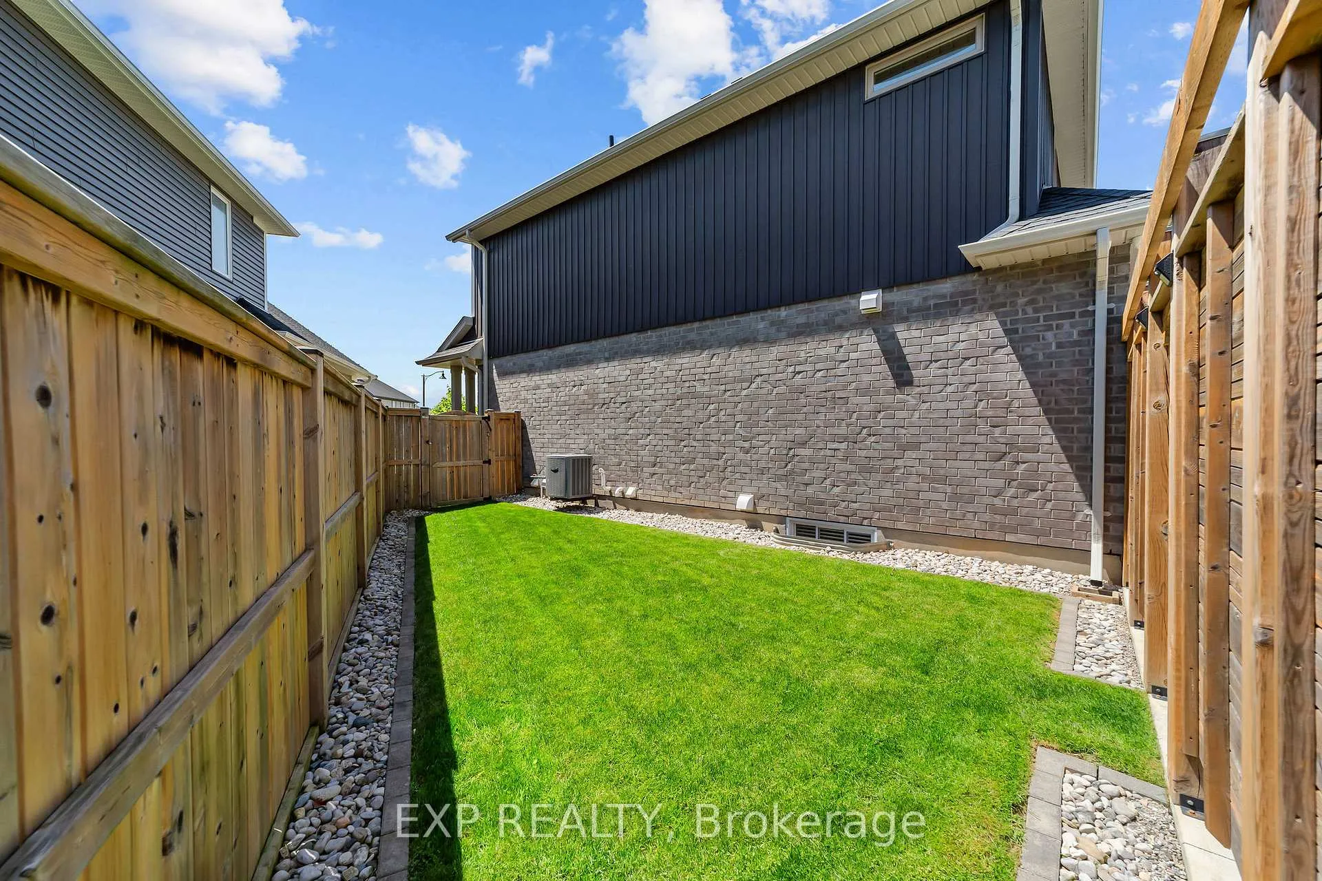 Photo 39 of 26 Carolina Crescent, St. Thomas — HOMEH
