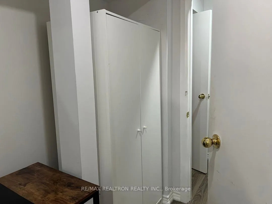 Photo 12 of 334 Ritas Avenue, Newmarket, Summerhill Estates — HOMEH