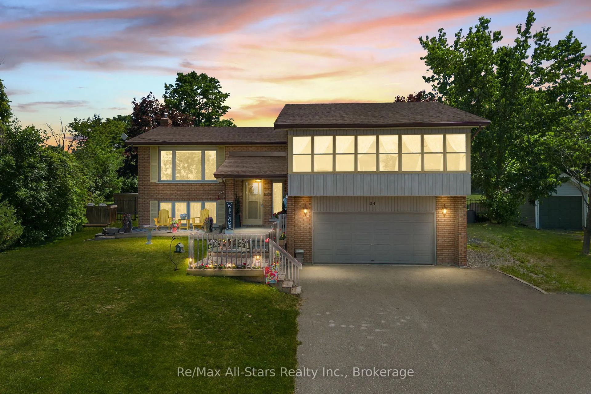 Photo of 54 Bluewater Avenue
