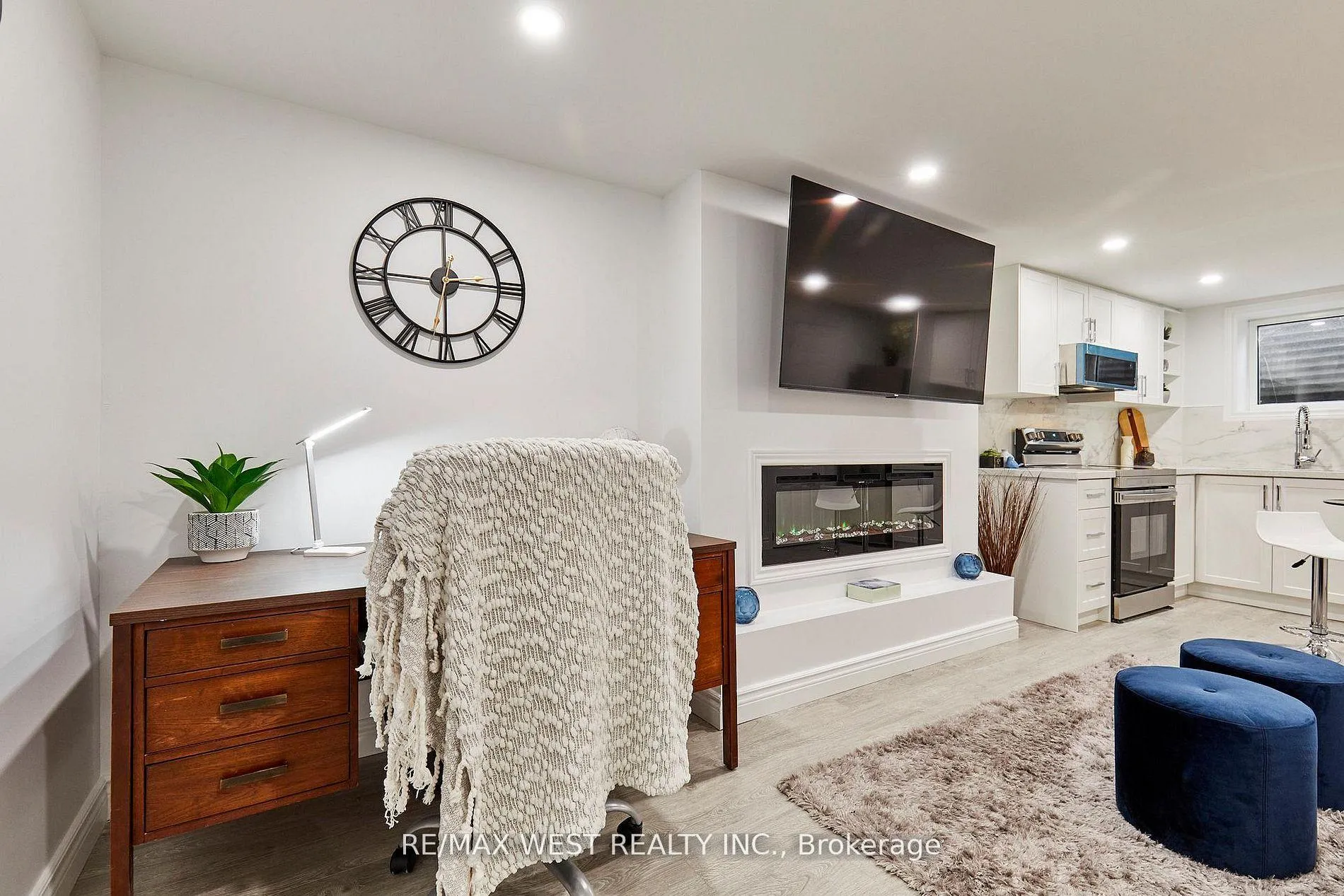 Photo 4 of Unit Bsmt, 67 Hobbs Drive, Clarington, Bowmanville — HOMEH