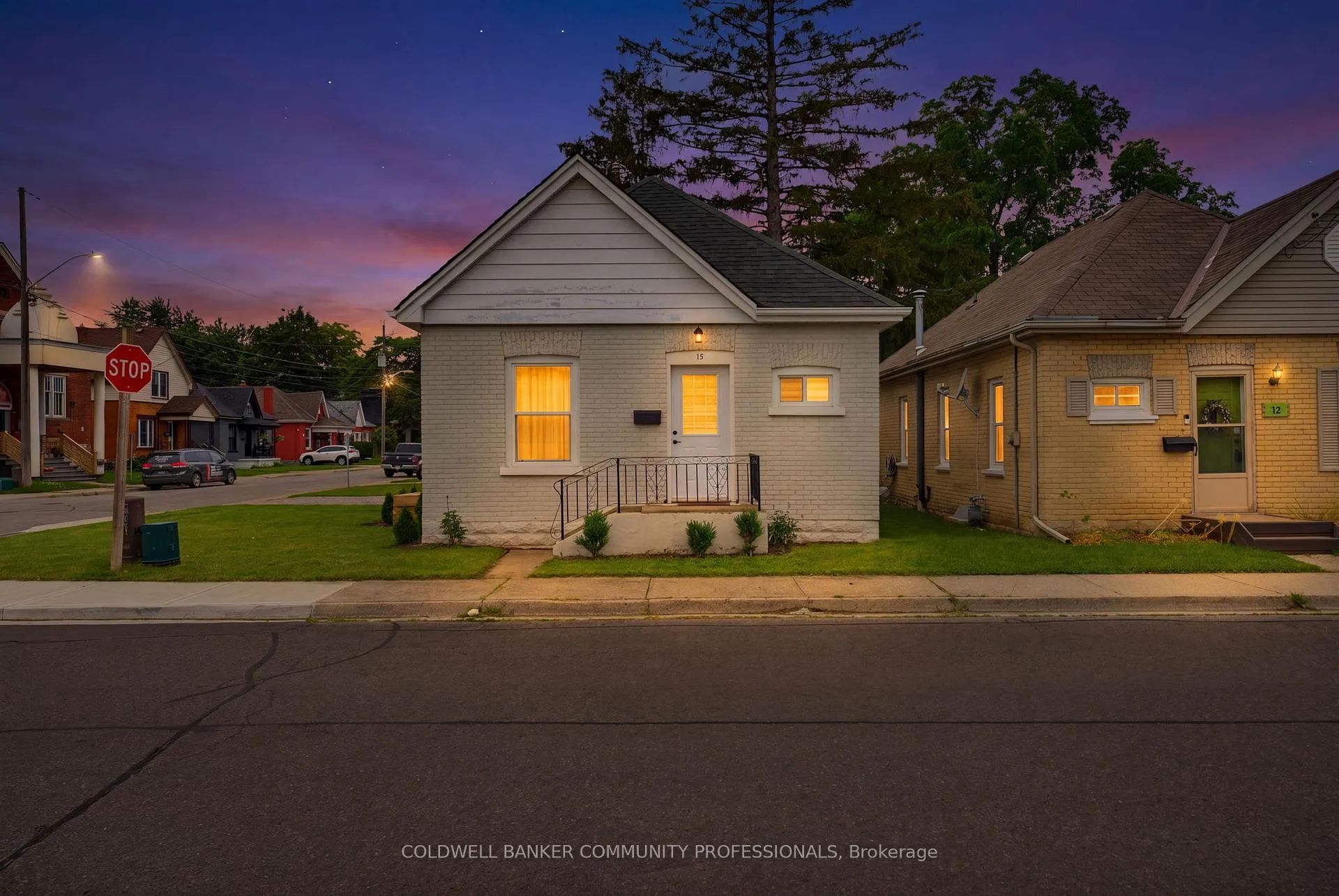 Photo 4 of 15 Gordon Street, Brantford — HOMEH