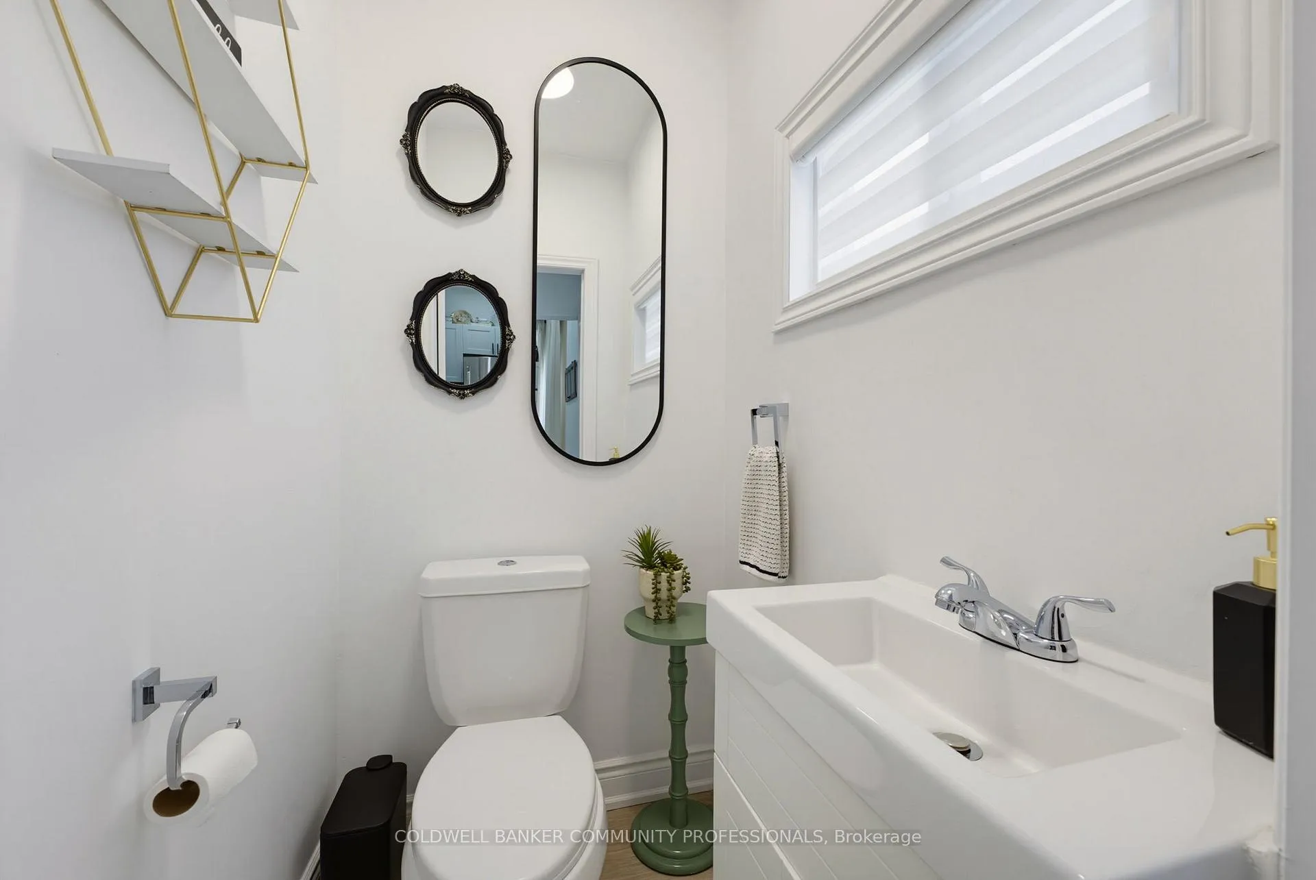 Photo 11 of 15 Gordon Street, Brantford — HOMEH