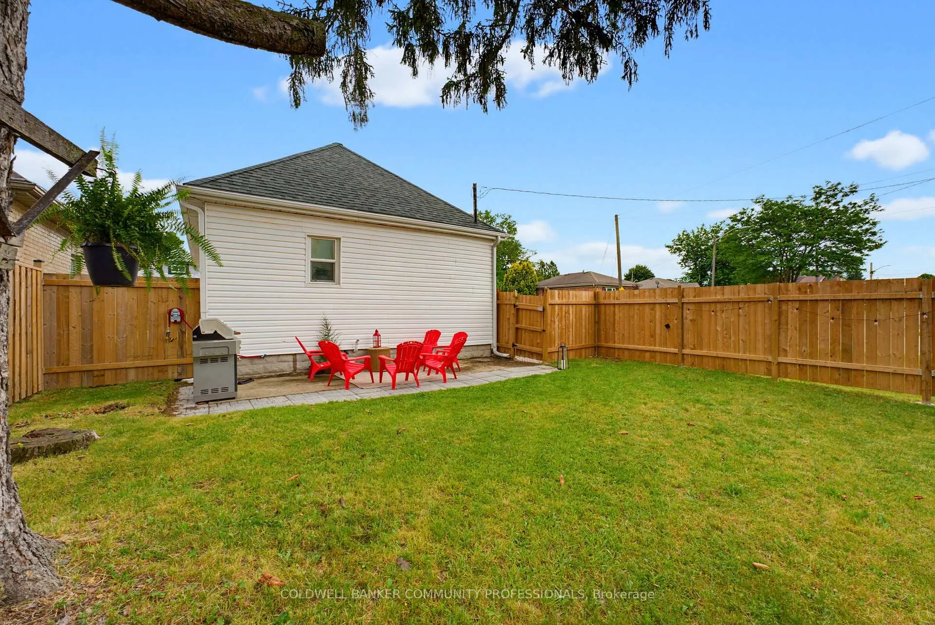 Photo 23 of 15 Gordon Street, Brantford — HOMEH