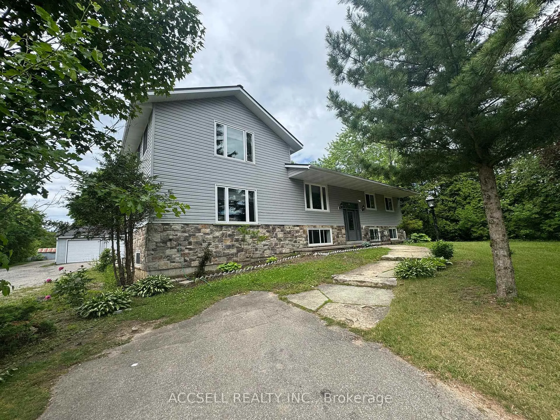 Photo 1 of 14222 Dublin Line, Halton Hills, Rural Halton Hills — HOMEH