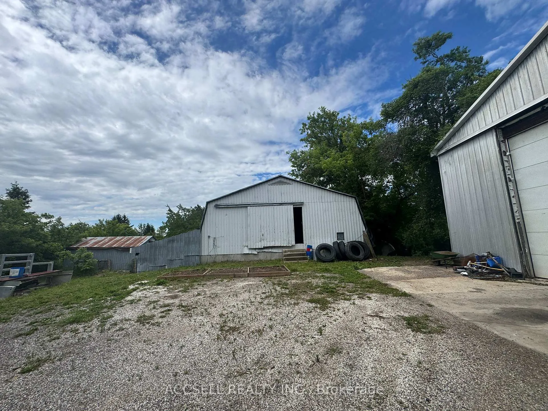 Photo 8 of 14222 Dublin Line, Halton Hills, Rural Halton Hills — HOMEH