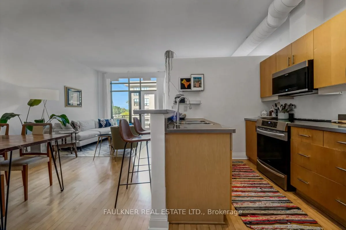 Photo 6 of Unit 302, 300 Powell Avenue, Ottawa, West Centre Town — HOMEH