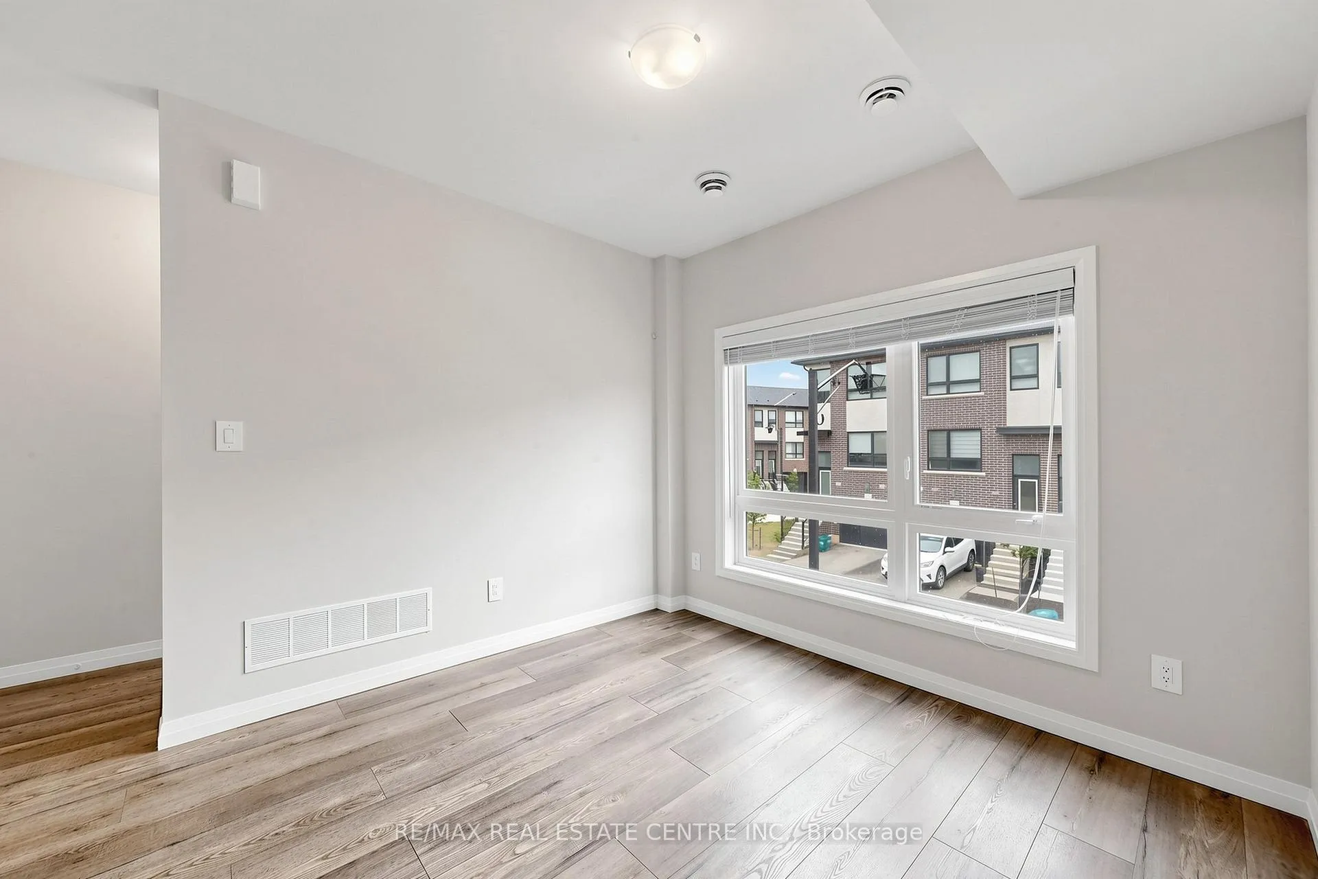 Photo 9 of Unit 55, 720 Grey Street, Brantford, Echo Place — HOMEH