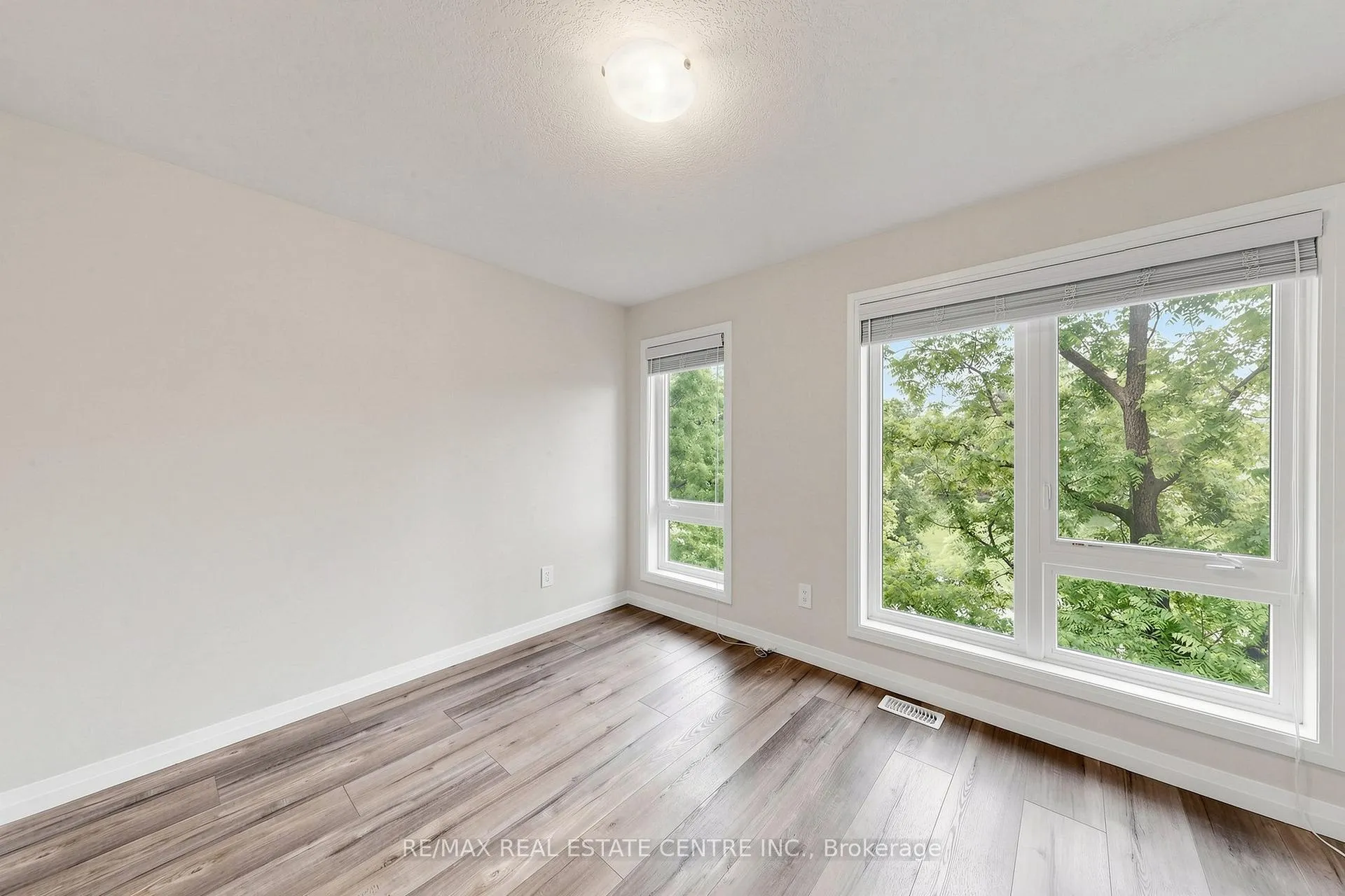 Photo 33 of Unit 55, 720 Grey Street, Brantford, Echo Place — HOMEH