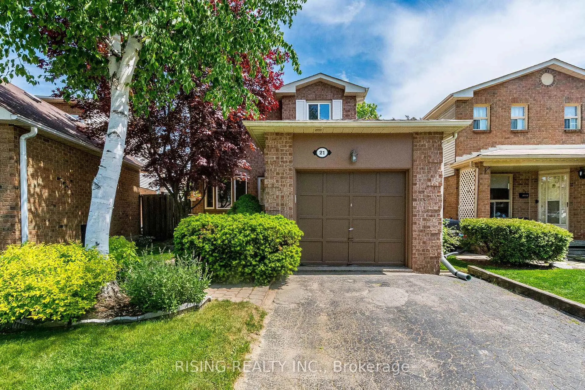 Photo 1 of 21 Driftwood Crescent, Brampton, Heart Lake East — HOMEH