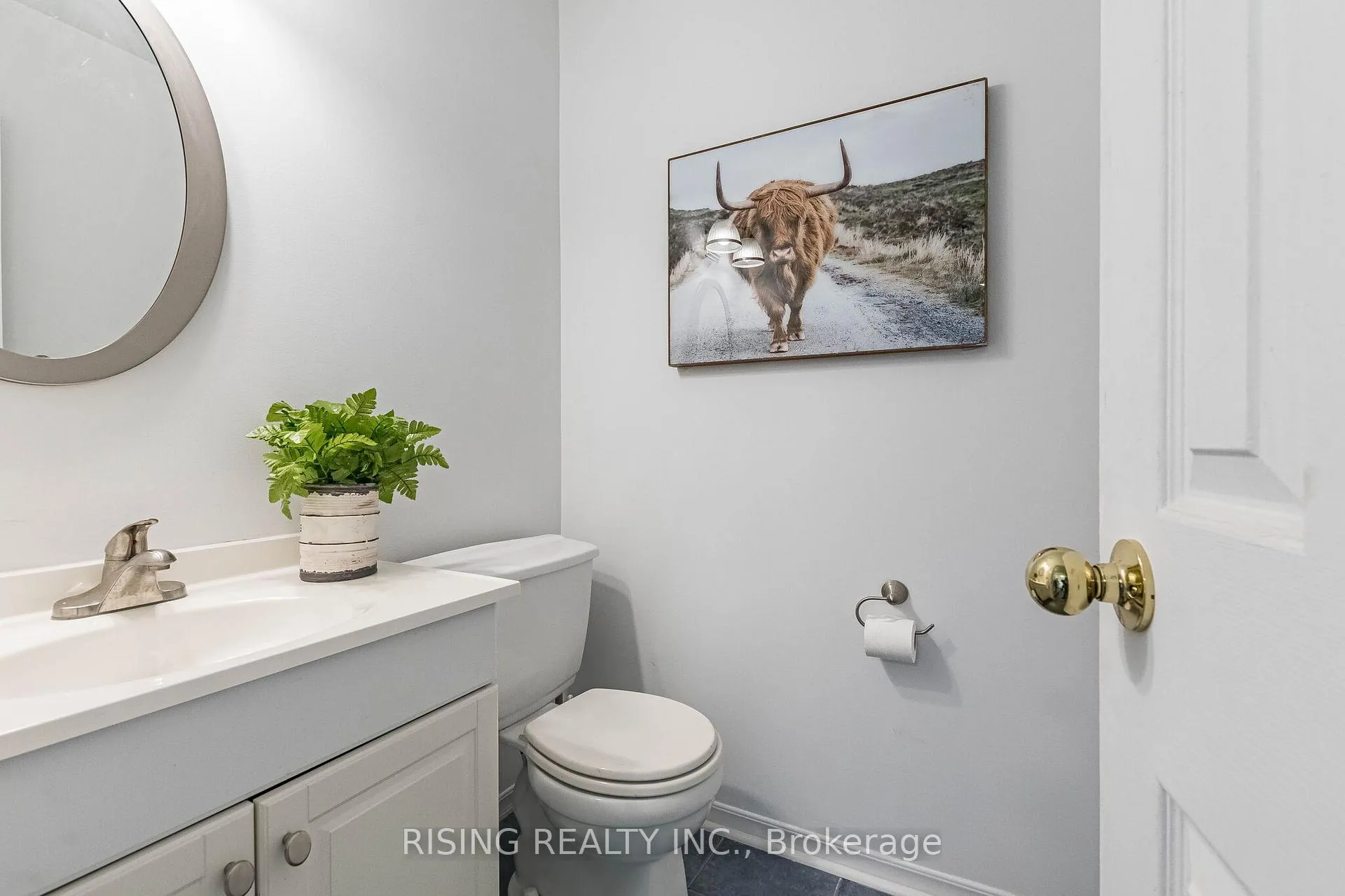 Photo 18 of 21 Driftwood Crescent, Brampton, Heart Lake East — HOMEH