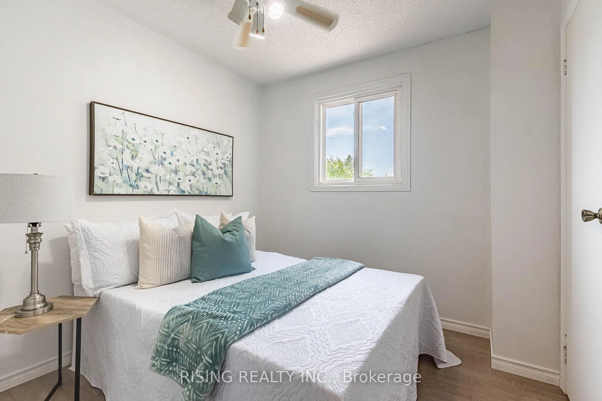 Photo 24 of 21 Driftwood Crescent, Brampton, Heart Lake East — HOMEH